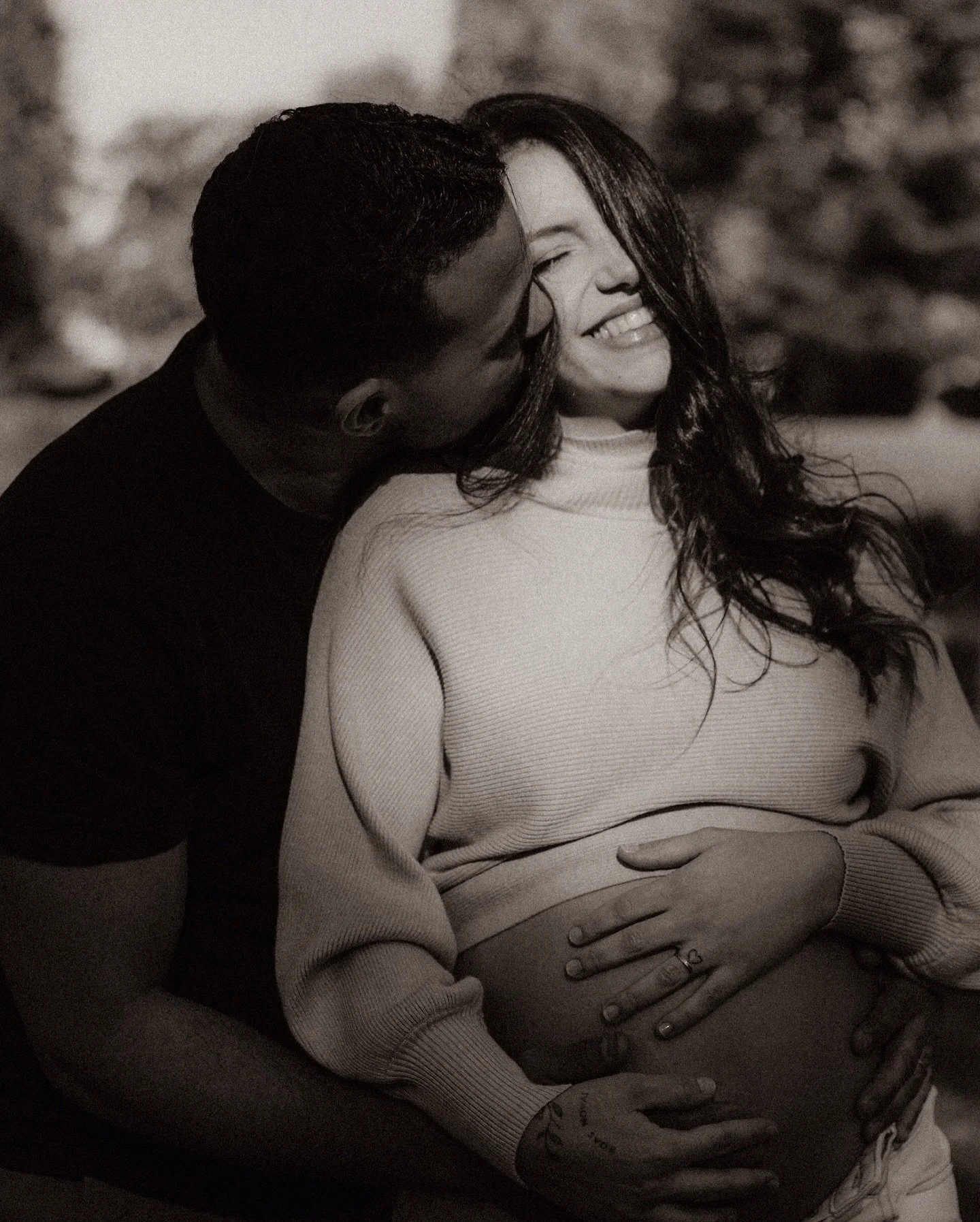 All love is here ✨🤎💫🍂
Maternity shoot in autumn