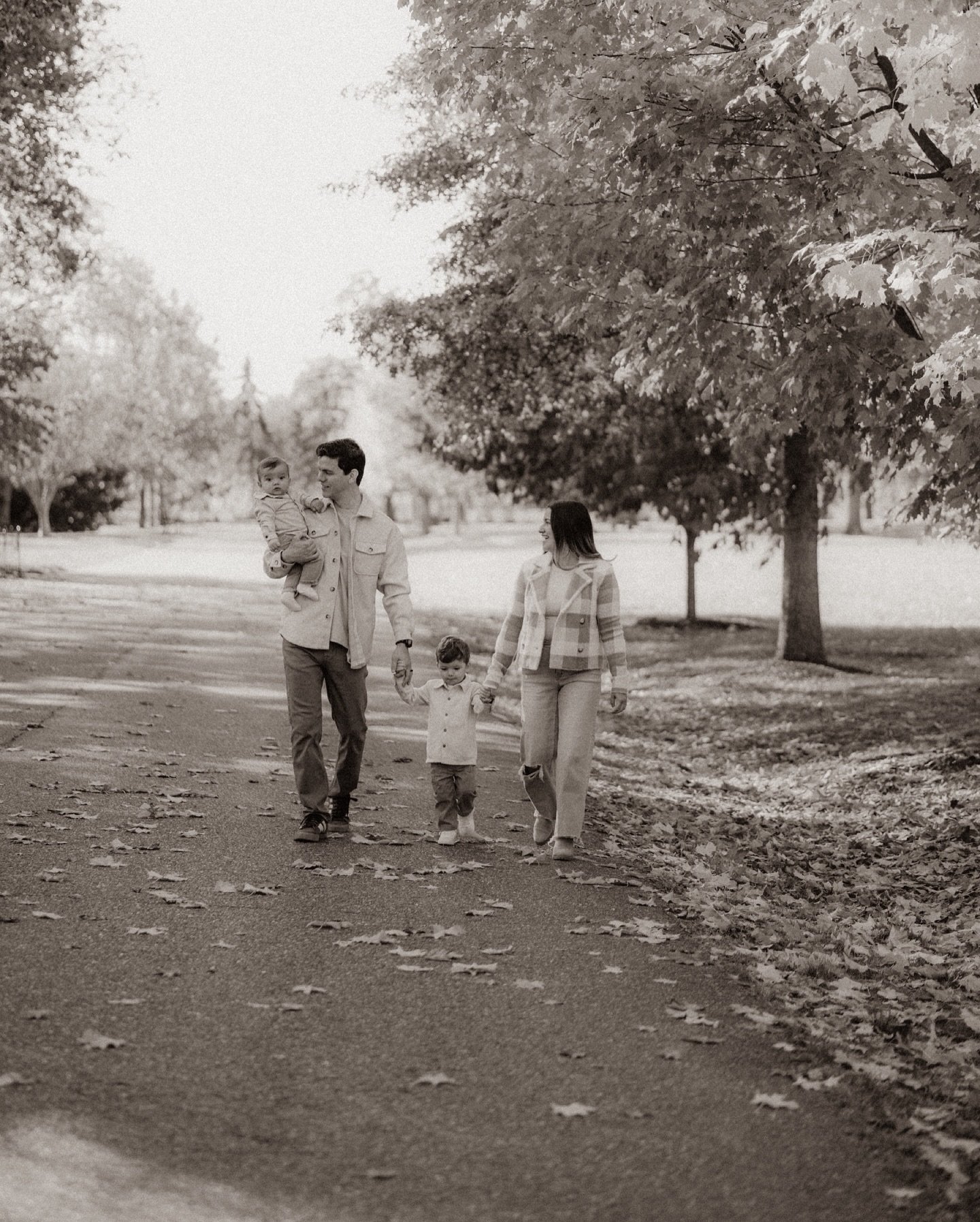 falling in love together with autumn 🍂 
Autumn photoshoot