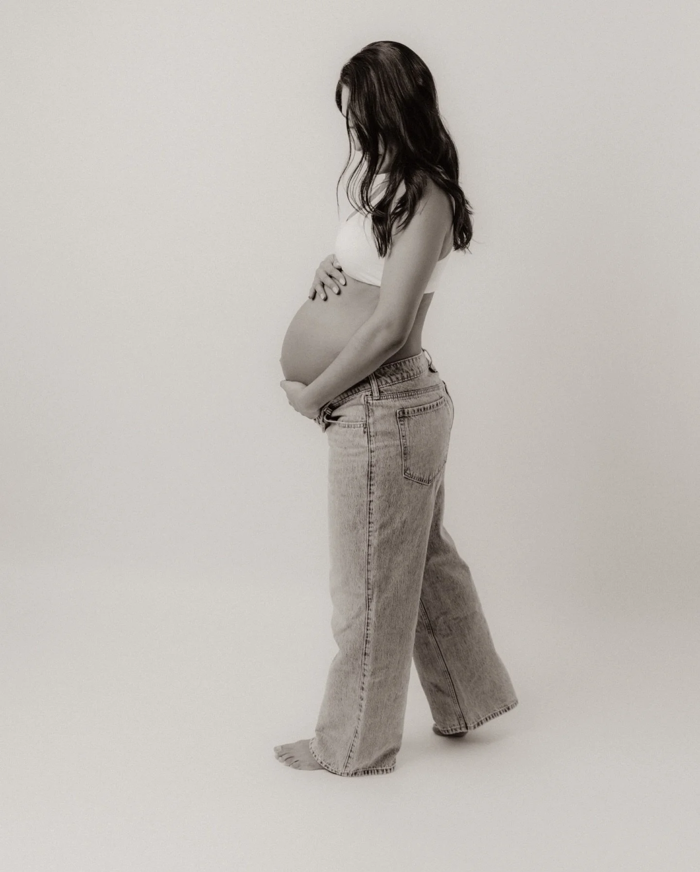 🌸Where there is love, two hearts bloom together.💖
Maternity photoshoot