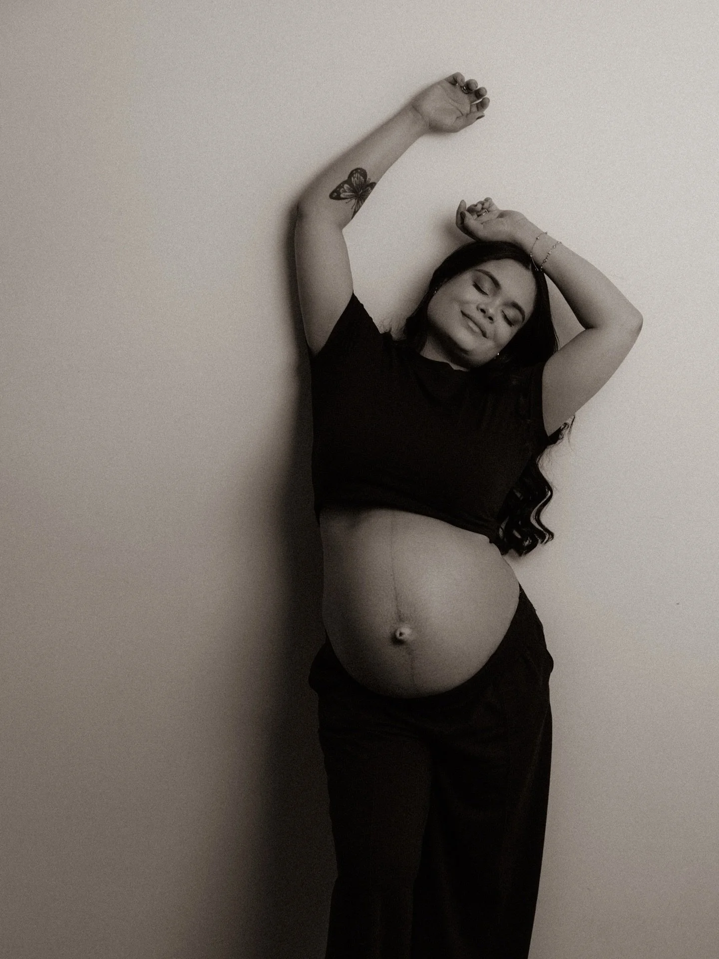 ✨Becoming a mother, one day at a time.
Maternity session