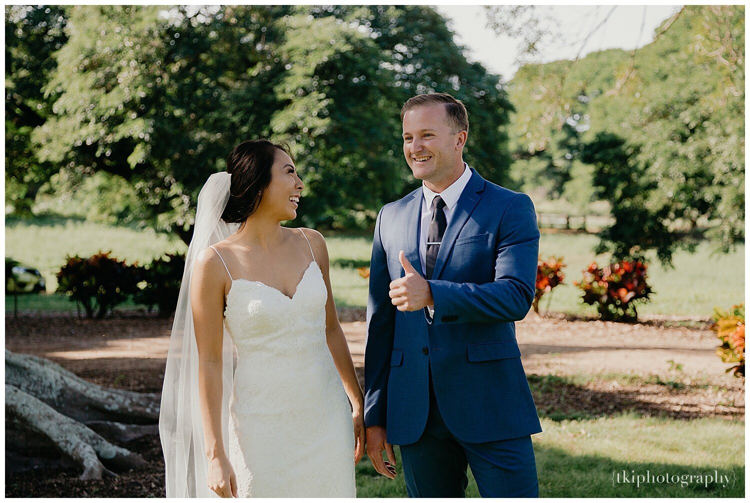 13+-+groom+excited+seeing+bride+first+look.jpg