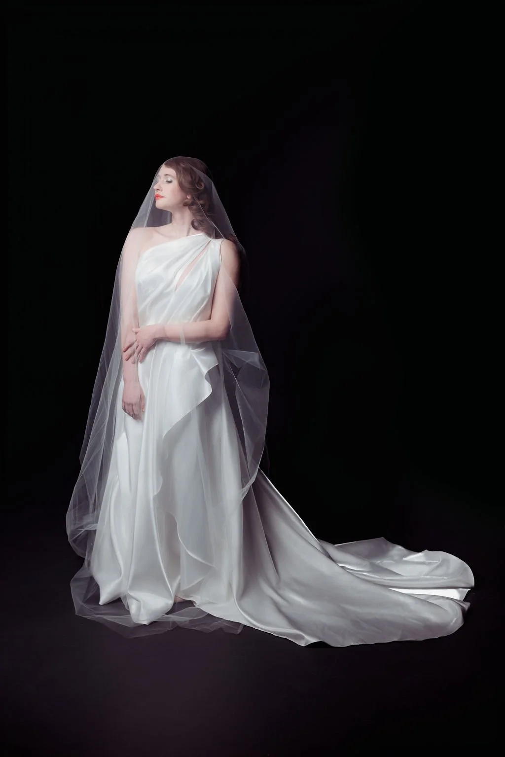 Claire white gown full with veil .jpg