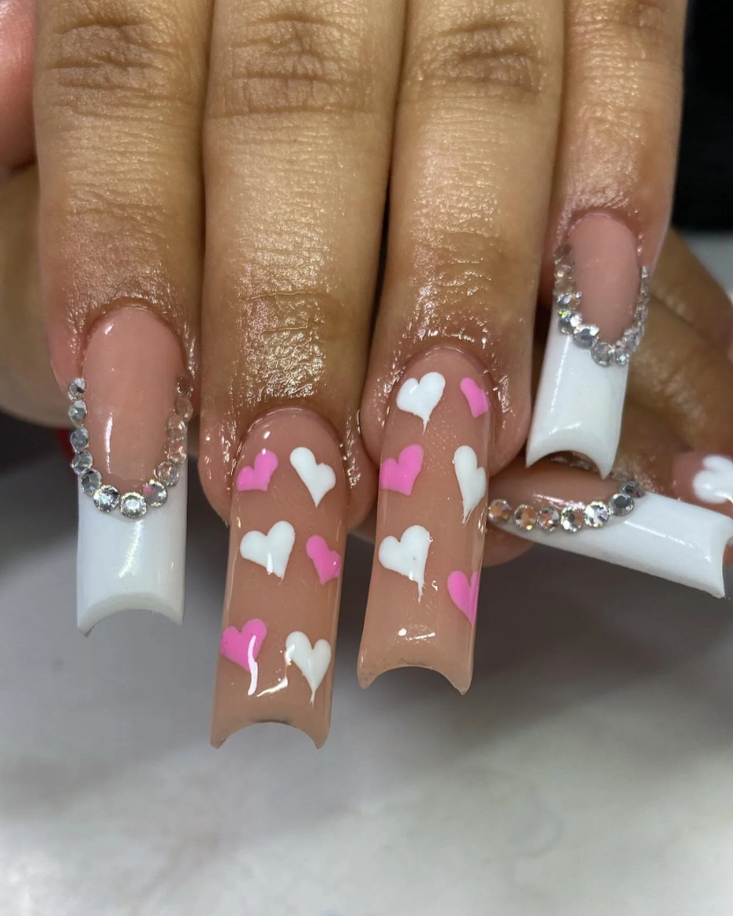 Valentines set using chisel acrylic powder 
-
-
-

#nails #nailart #nailsofinstagram #manicure  #nailsart  #nails💅 #nailsoftheday #naildesign #nailstagram #nailstyle #instanails  #explorepage #nailartist #naildesigns #dsm #nailswag #nailsnailsnails 