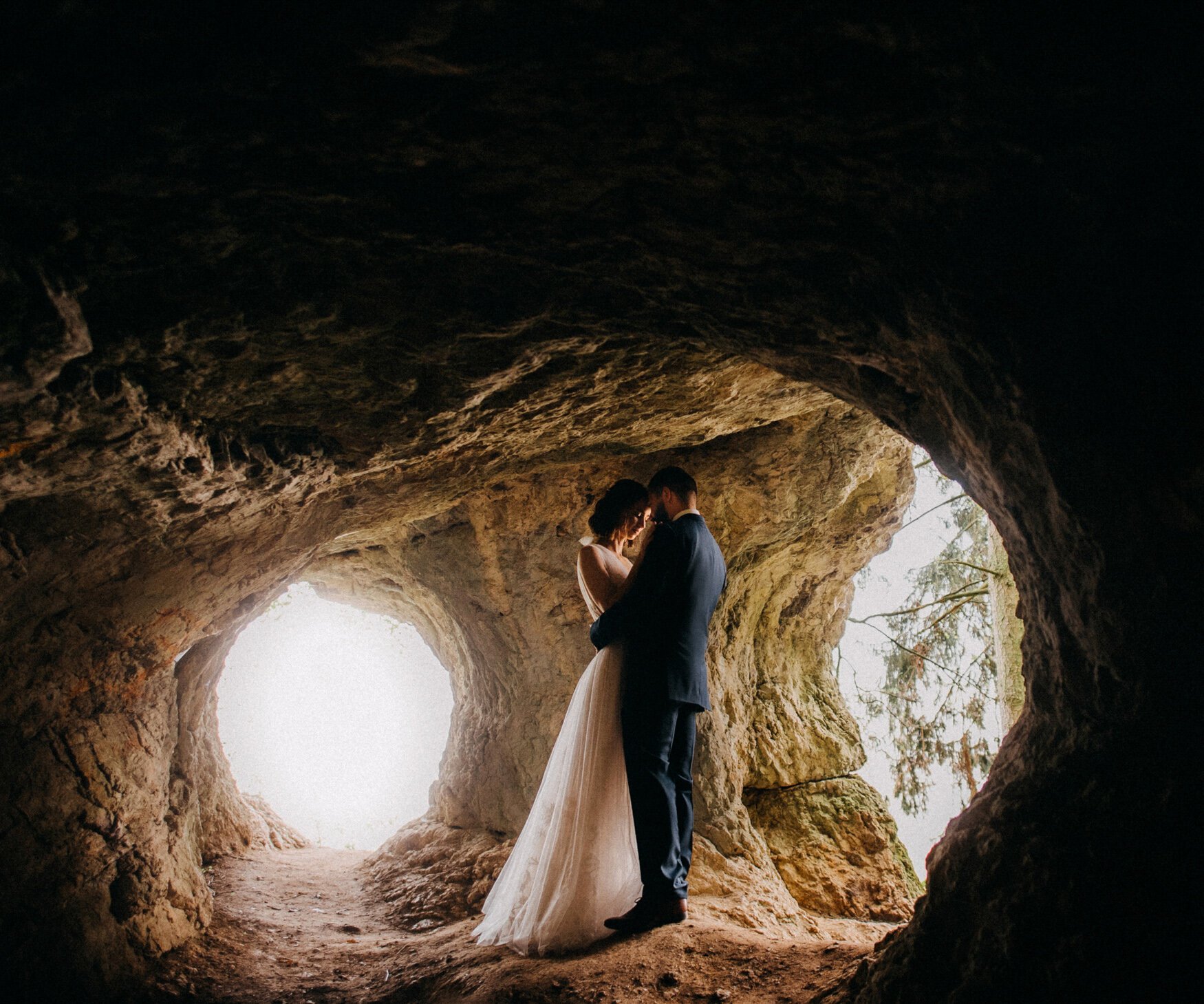 m&a wedding editorial bohemian cave elopement 014.jpg