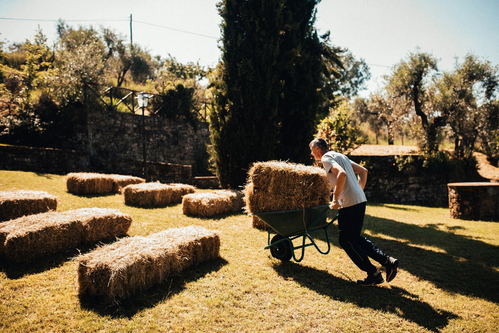 s&m1 intimate rustic tuscan villa wedding 008.jpg