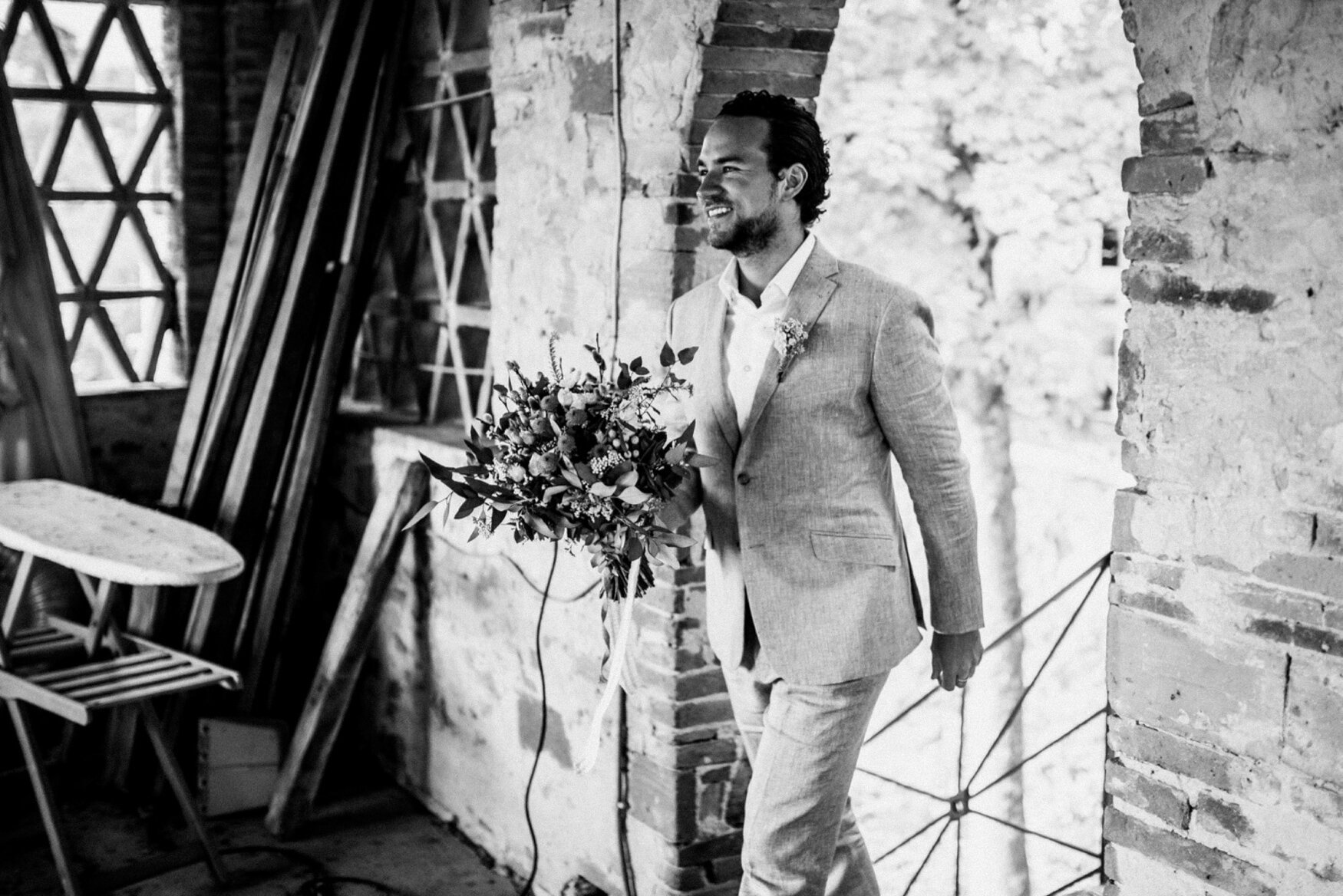 s&m1 intimate rustic tuscan villa wedding 056.jpg