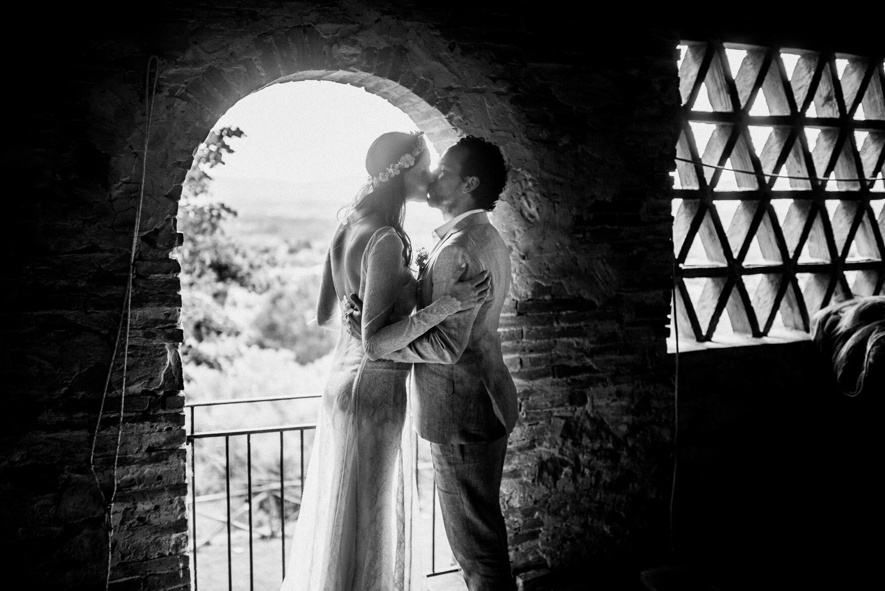 s&m1 intimate rustic tuscan villa wedding 057.jpg