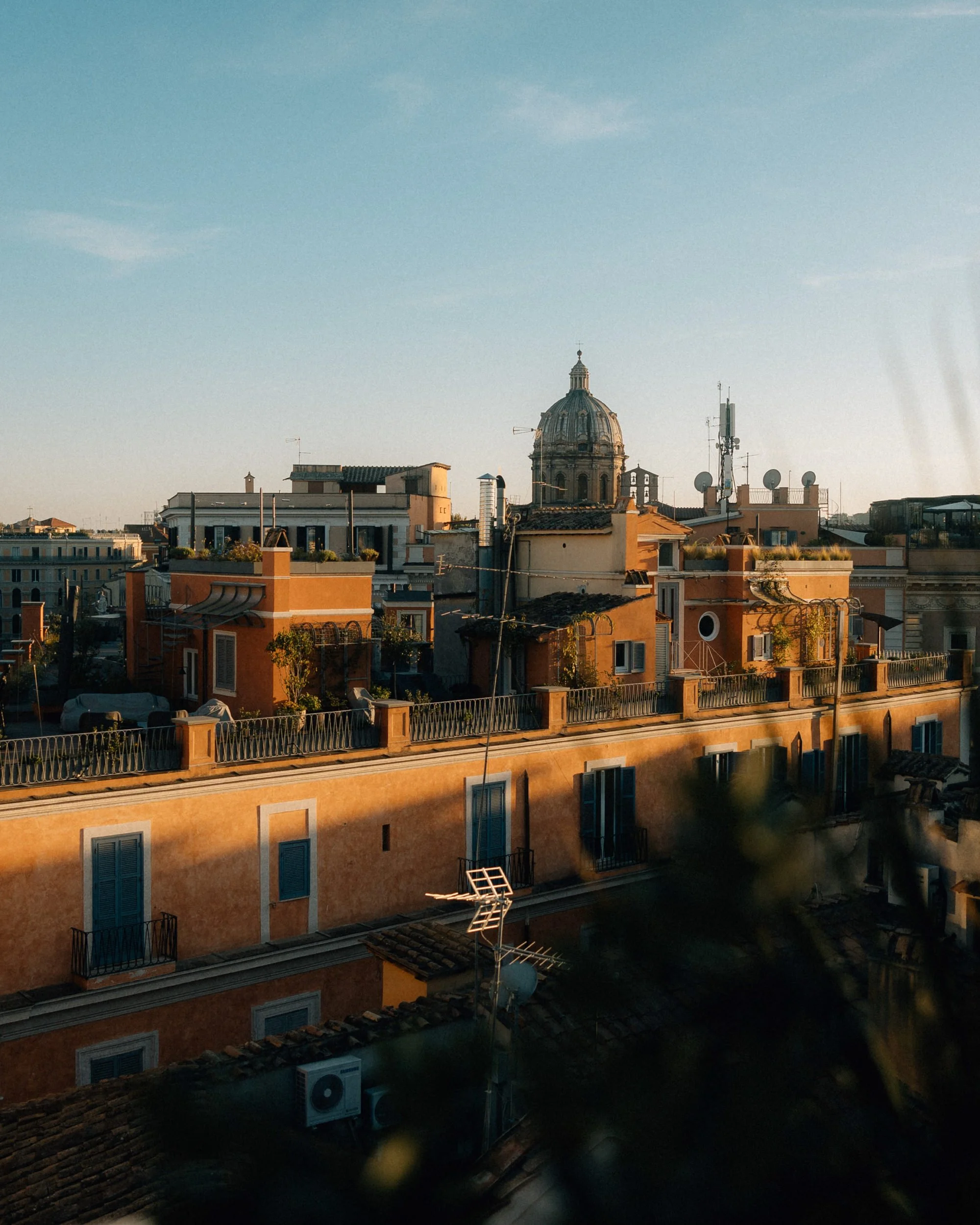 gm002-italy-rome-wedding-rooftop-view.jpg