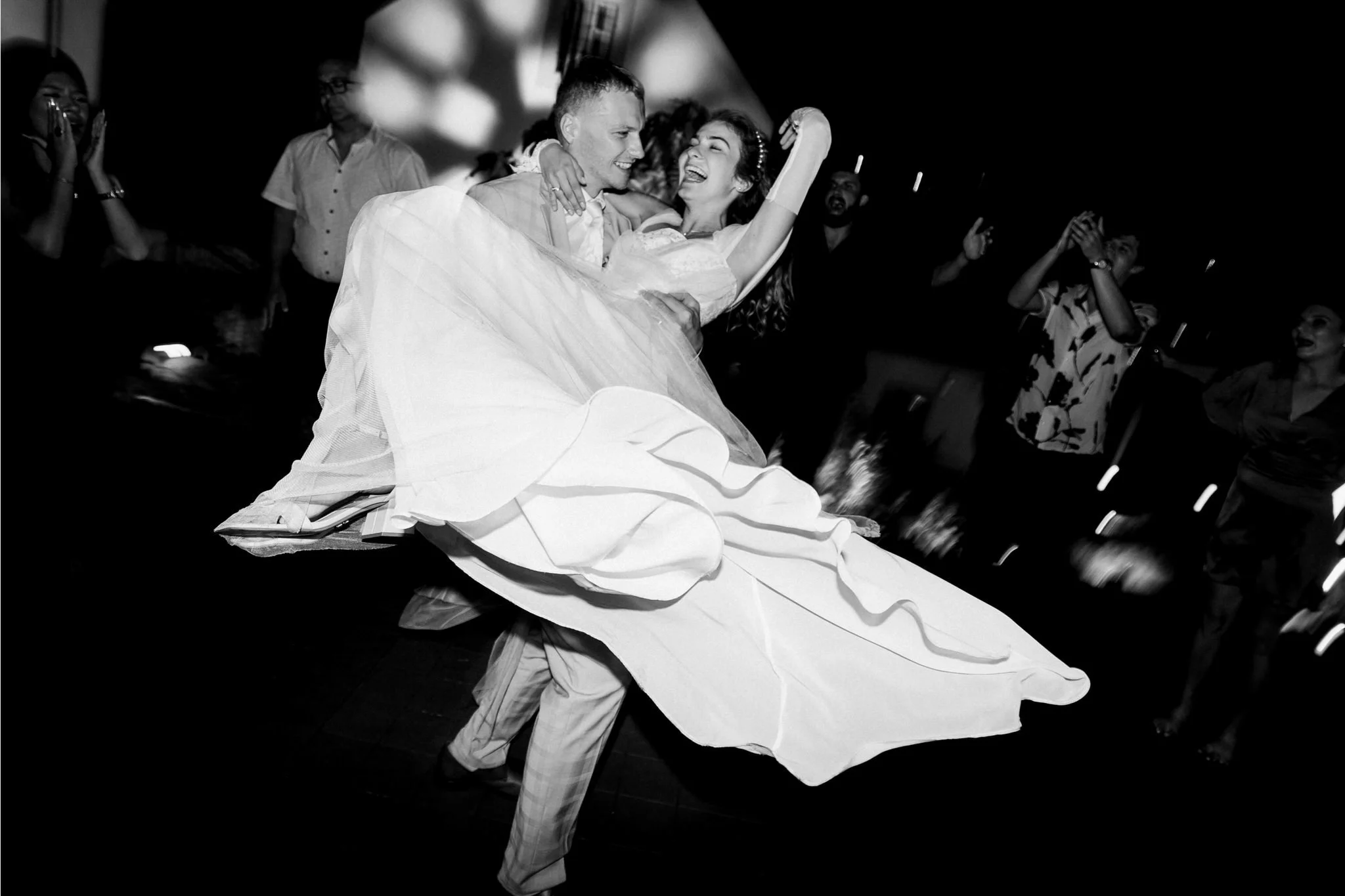 va050-wild-fist-wedding-dance.jpg