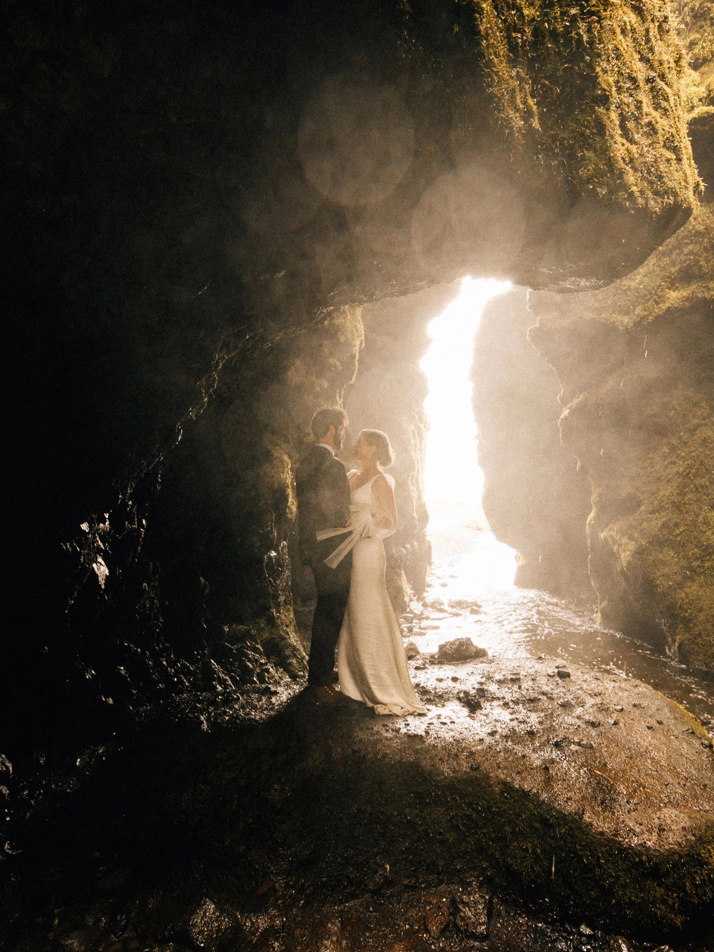 jj016-iceland-waterfall-cave-glufrabui-wedding-portrait.jpg