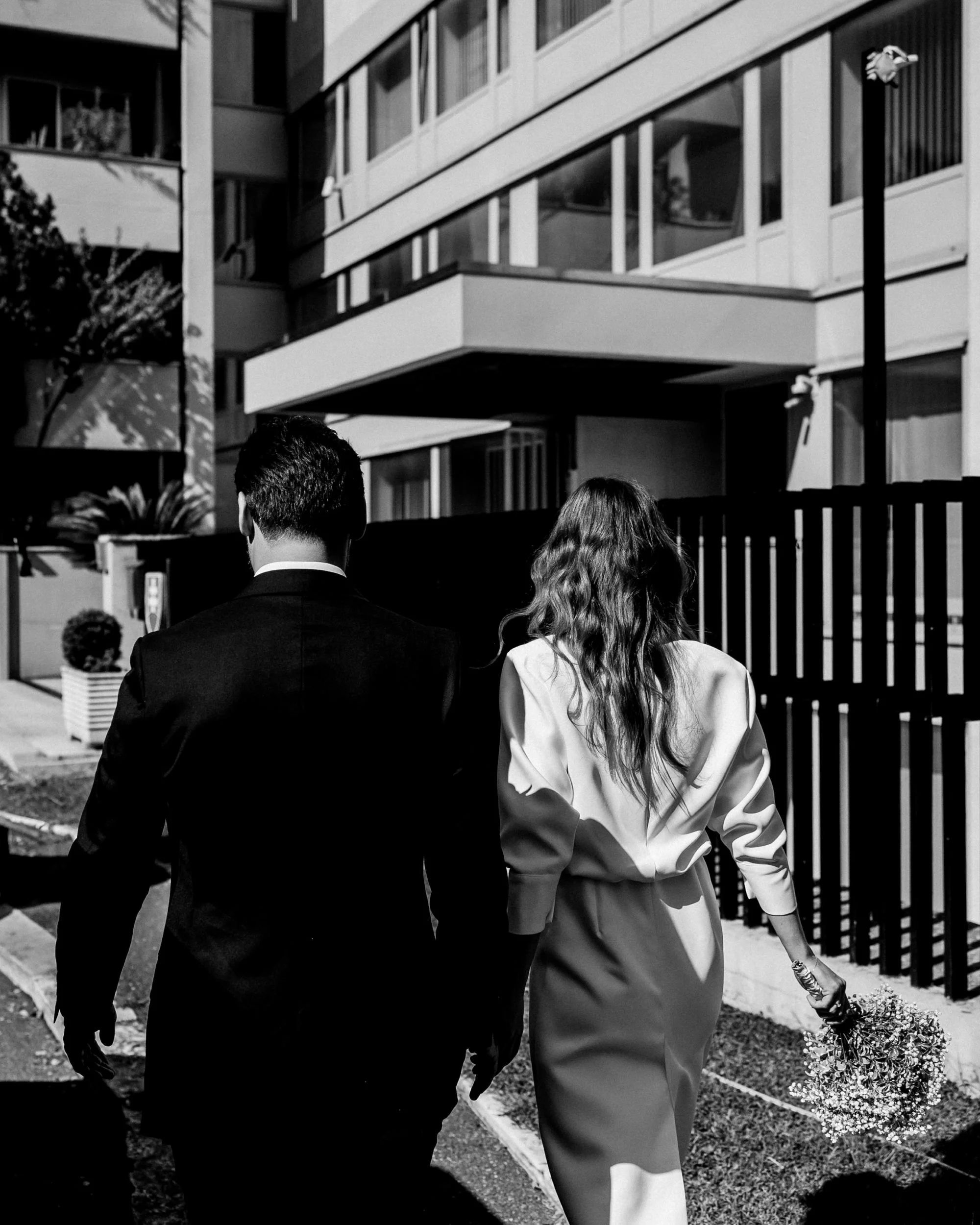 gm031-destination-rome-embassy-elopement-ceremony-entrance.jpg