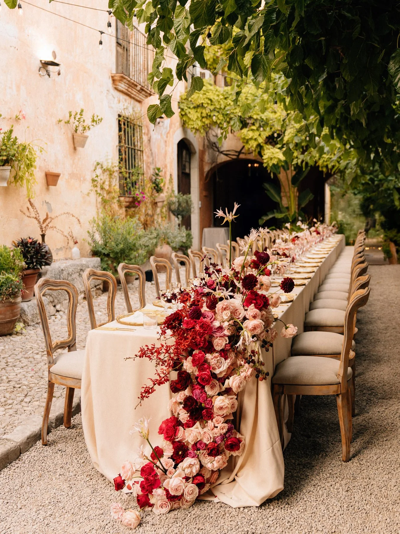villa-almanita-barcelona-wedding-venue-florist-details.jpg