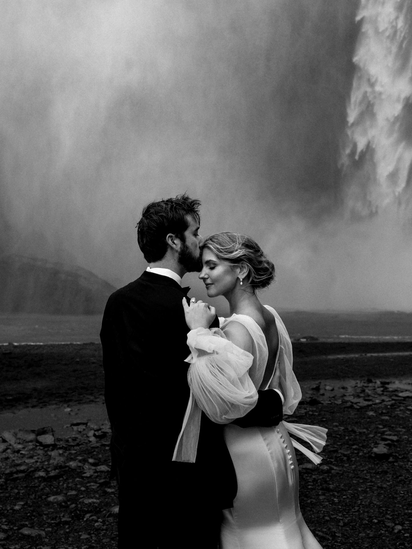 skogafoss-iceland-waterfall-destination-wedding-portrait.jpg