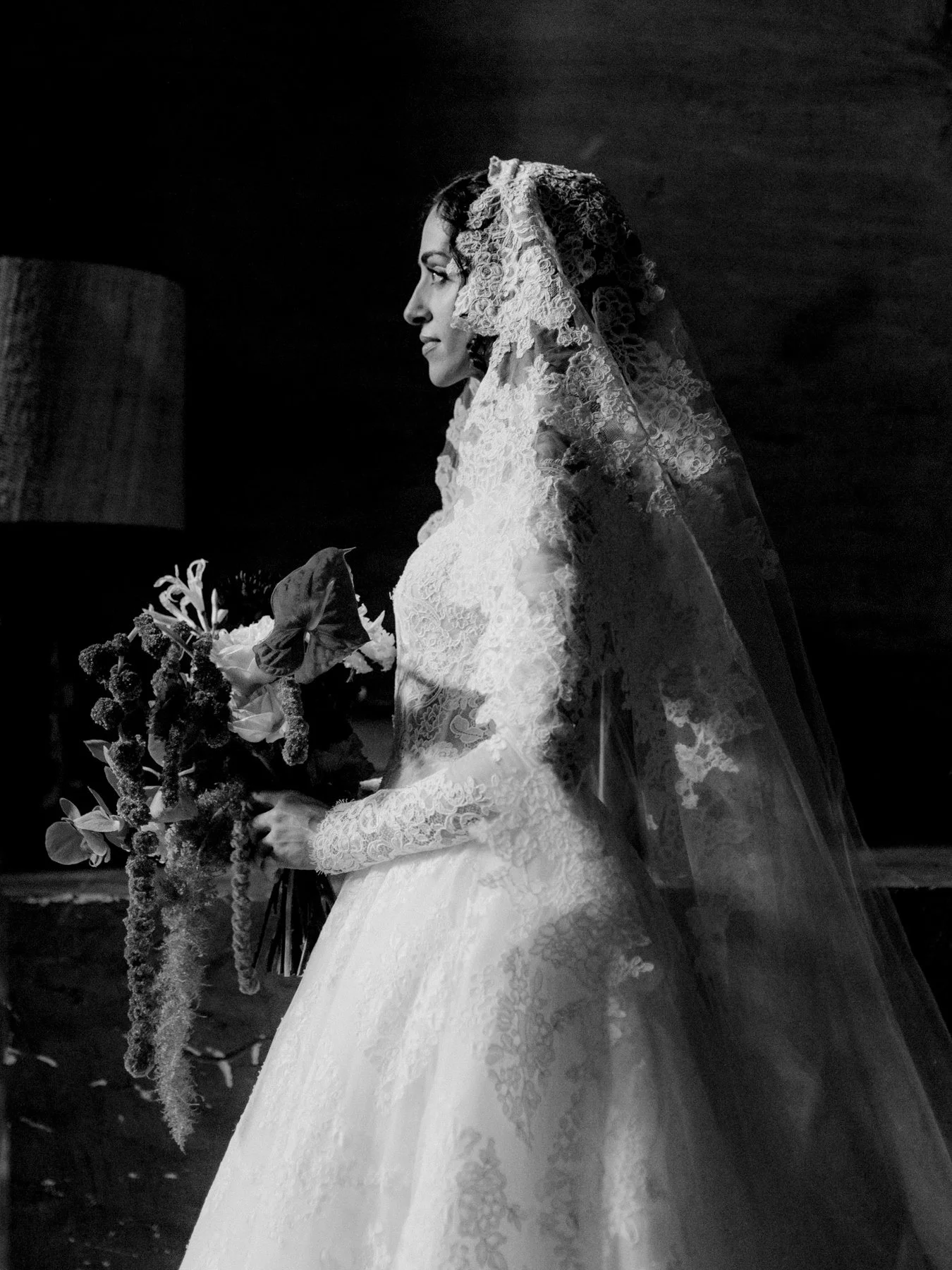 villa-almanita-barcelona-wedding-portrait-bride.jpg