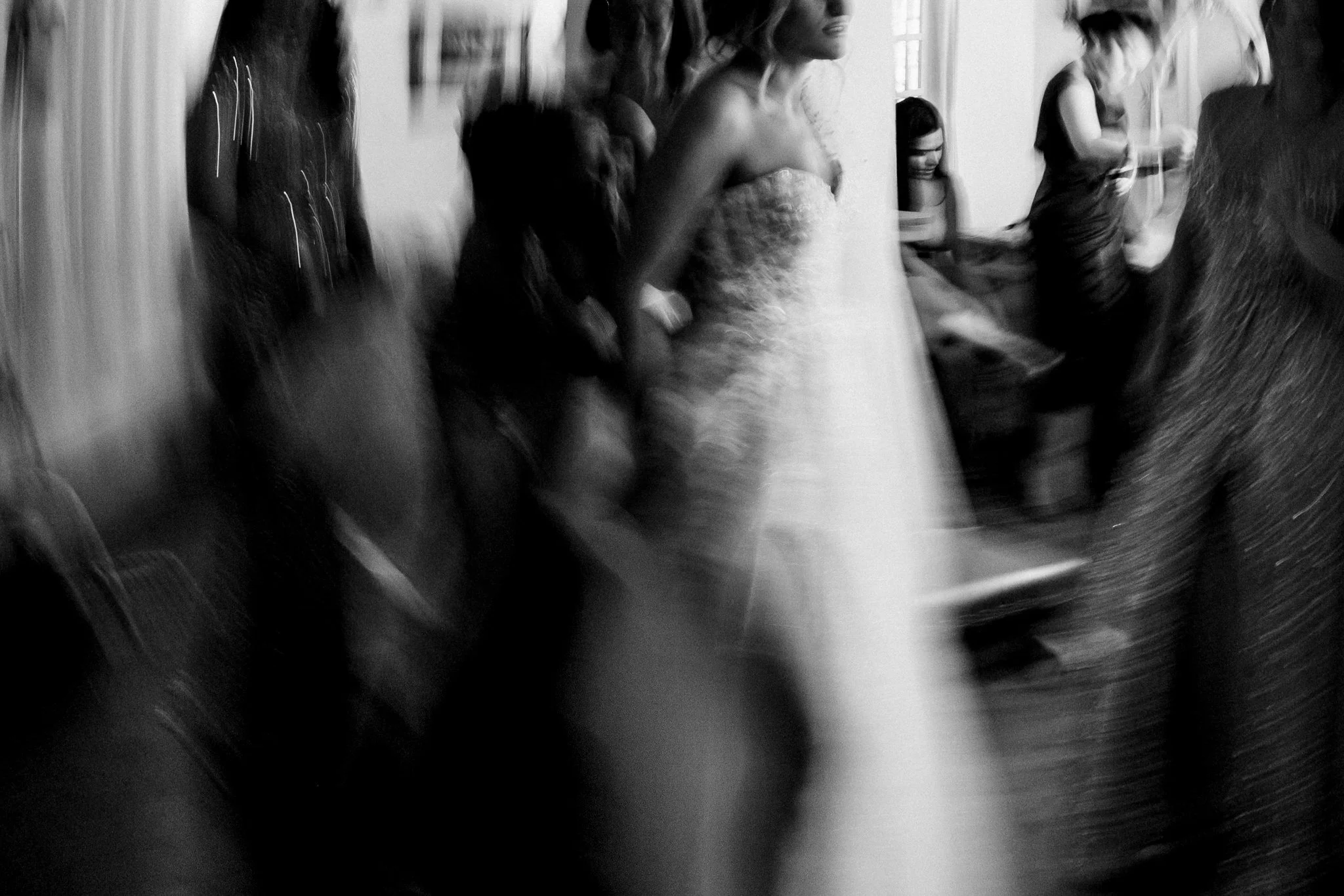 en006-barcelona-destination-wedding-getting-ready-bride.jpg