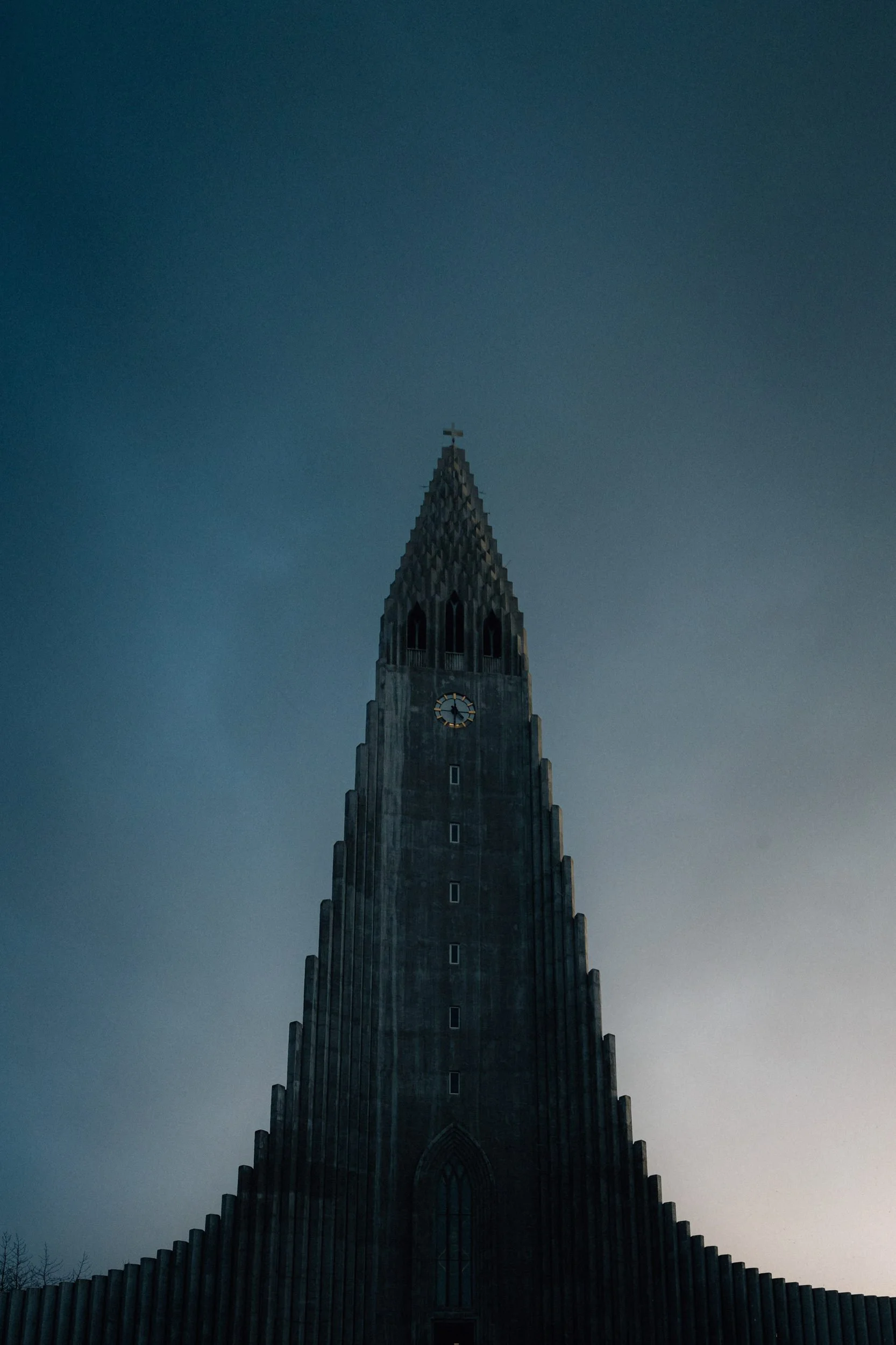 eb005-iceland-reykjavik-church.jpg