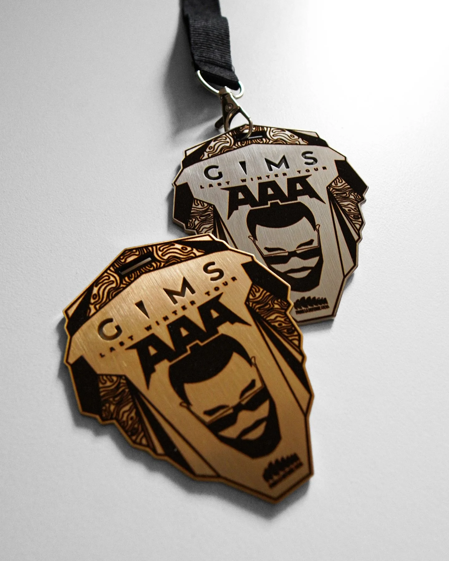 ✍️ @dozamenart AAA PASS DESIGN for @gims at @parisladefense_arena 

📸 @codepukstudio 
Thanks @iam.jullian 🧑&zwj;💻
@brahms_totem 
@hmagnumofficiel 
@audreycahen 
@julien.mairesse

Merci &agrave; @lefevre.paris 🙏