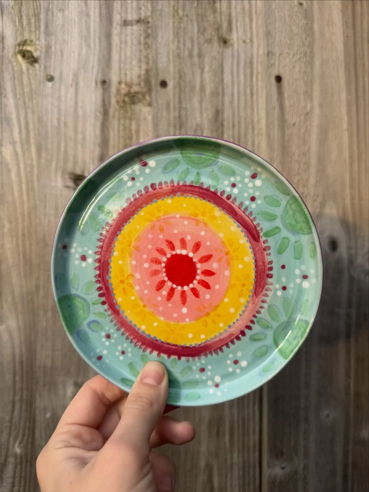 🍾 Pottery &amp; Prosecco 🍾

Friday | 6&ndash;8pm | At Potty &amp; Clod 

Bring your own booze, roll up your sleeves, and get creative 🏺✨

With the weather doing its absolute worst (hello storms 🌧️), this is the perfect excuse to get out of the ho