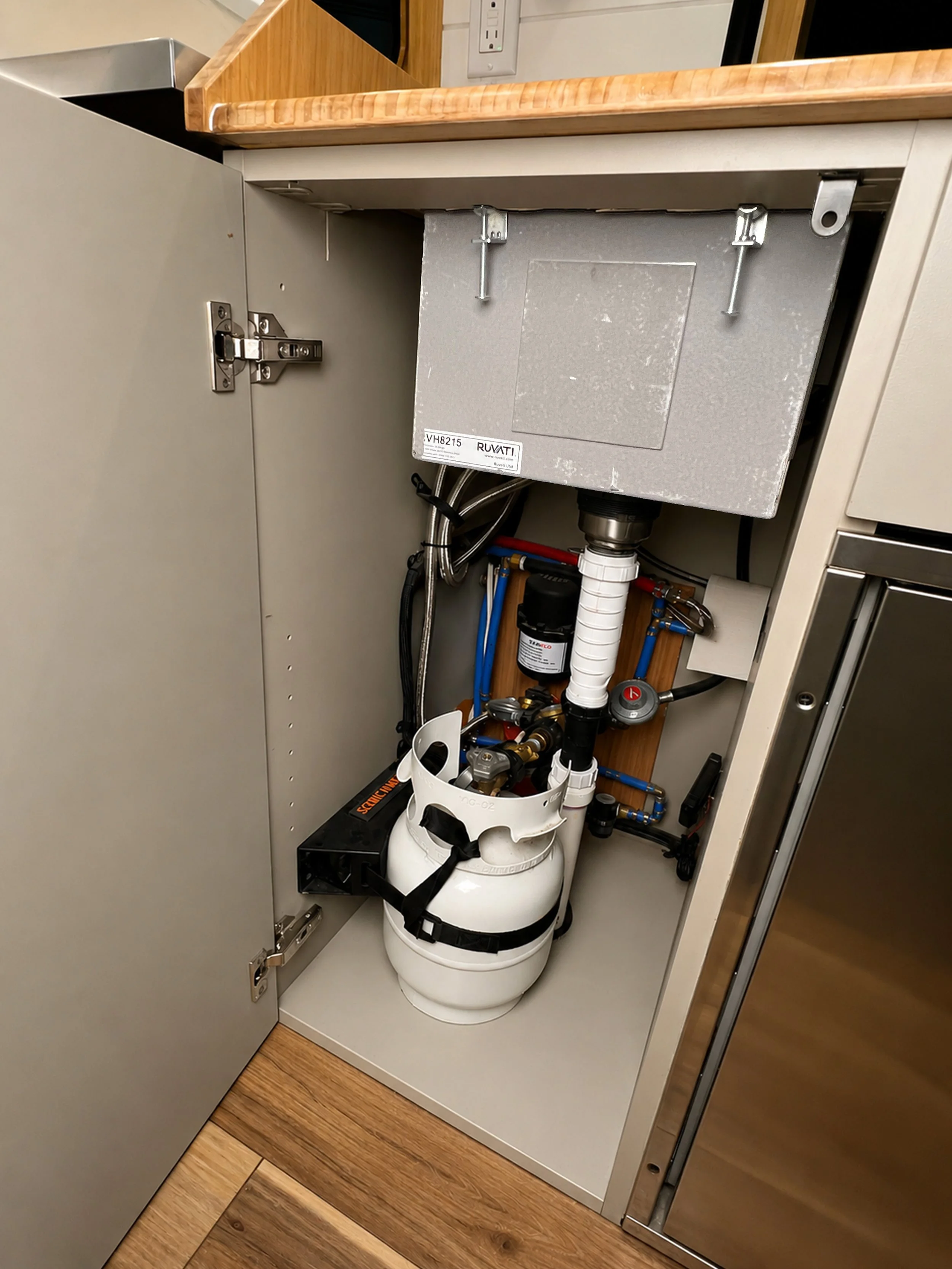 UnderSink.jpg