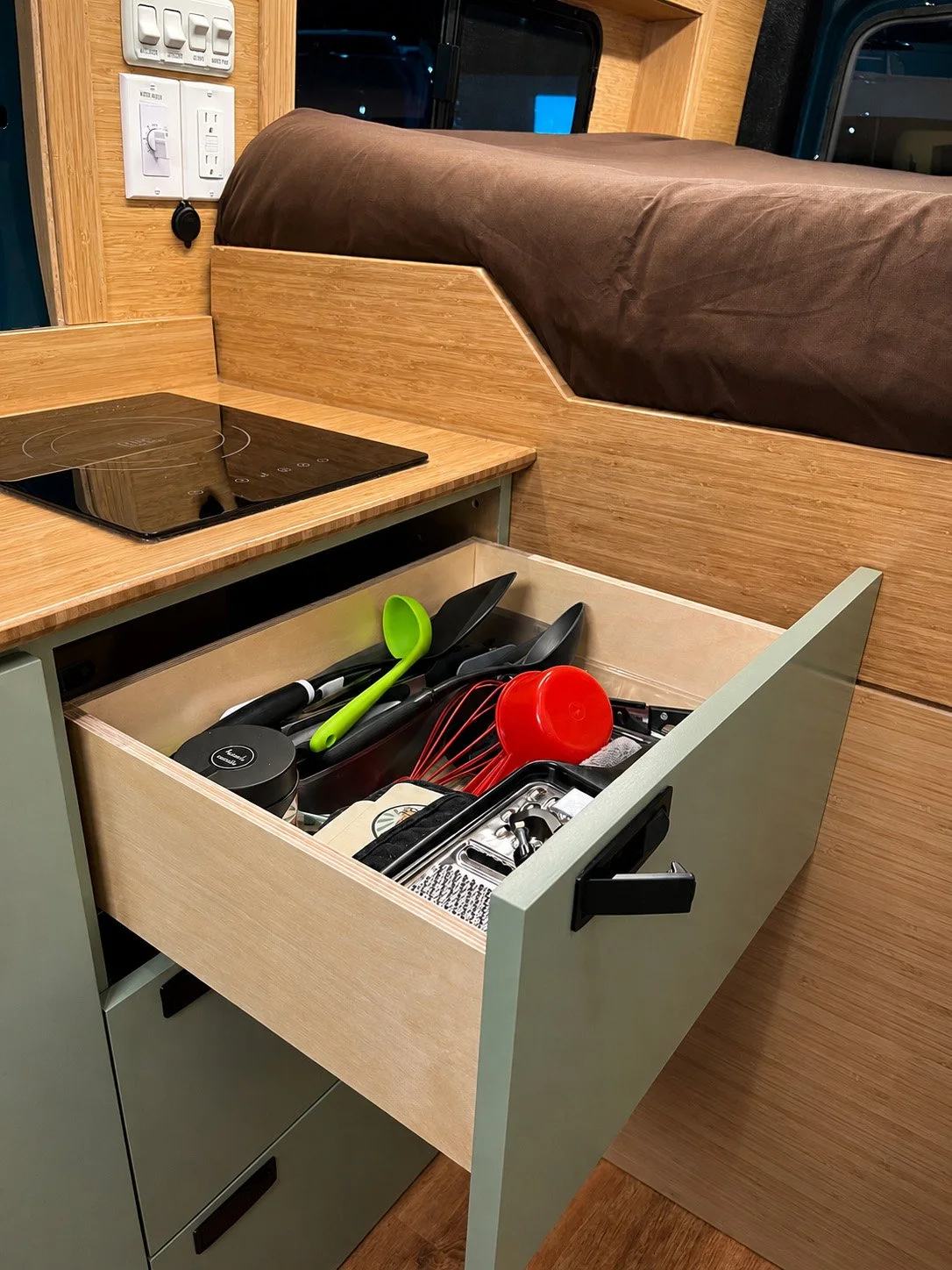 InsideDrawer.jpg