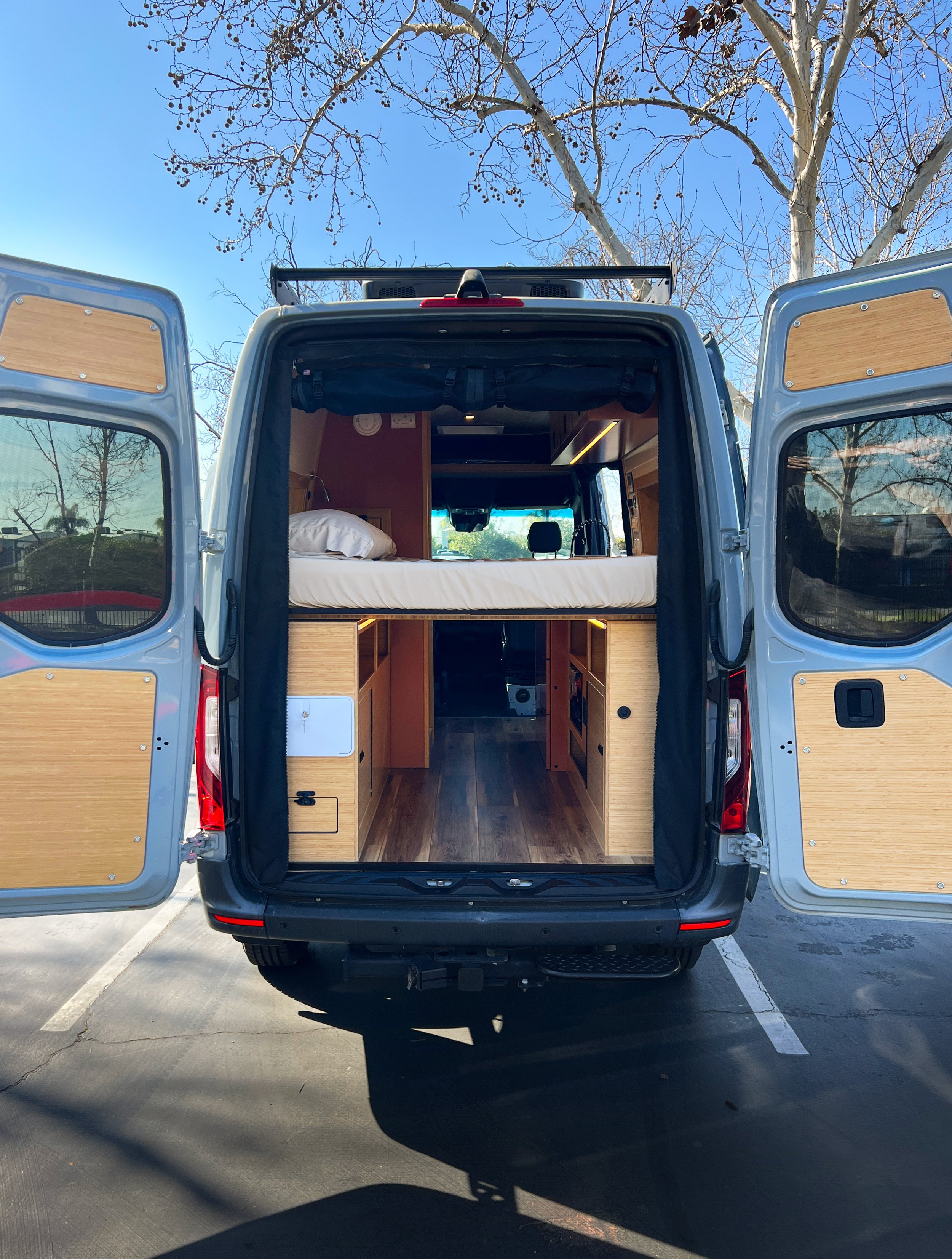 BackofVanMonroe2.jpg