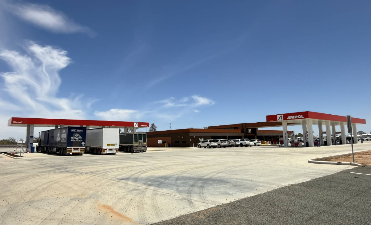 trentham roadhouse front .png