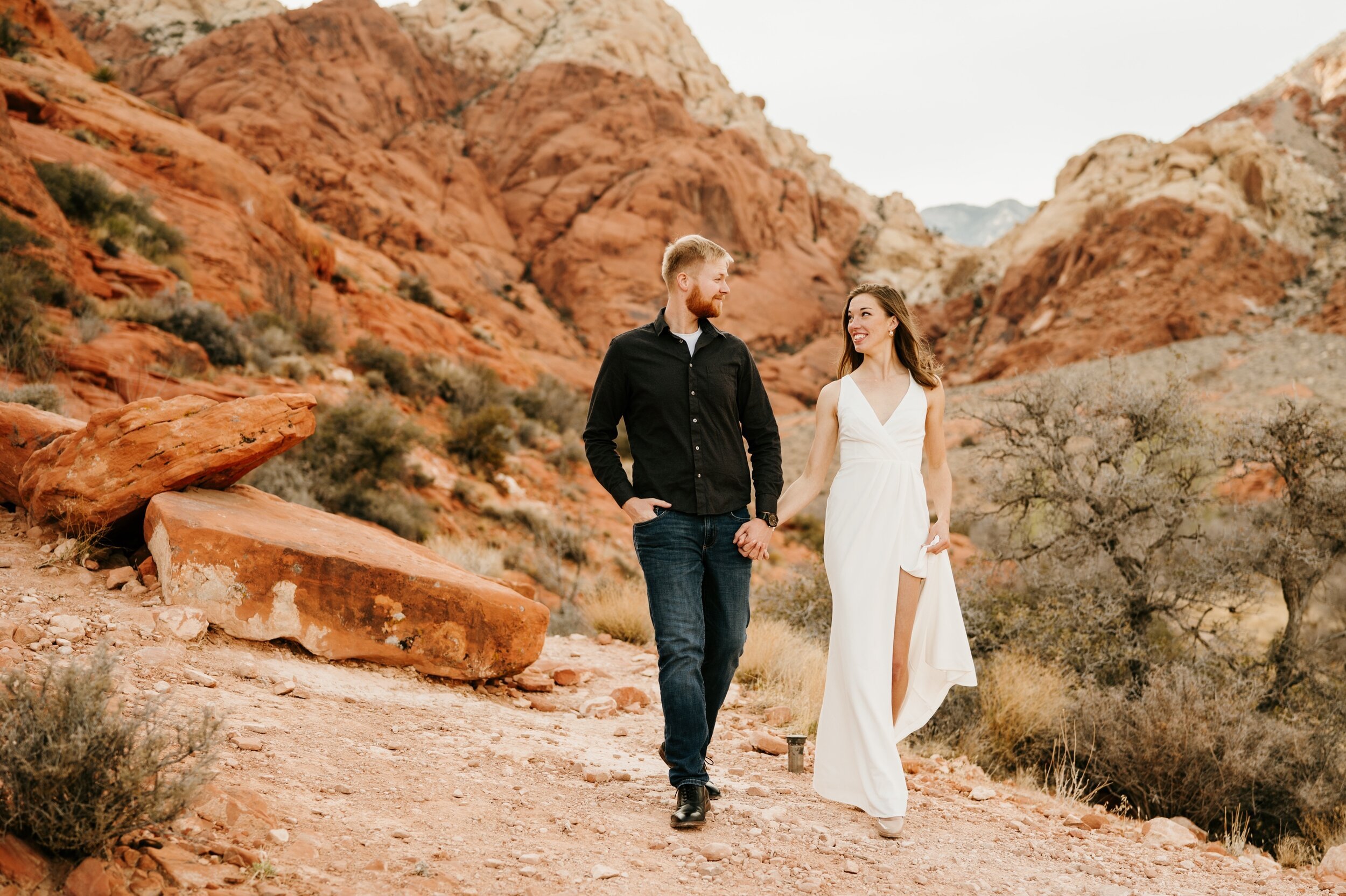 16_red-rock-canyon-engagement-session-nevada-32.jpg