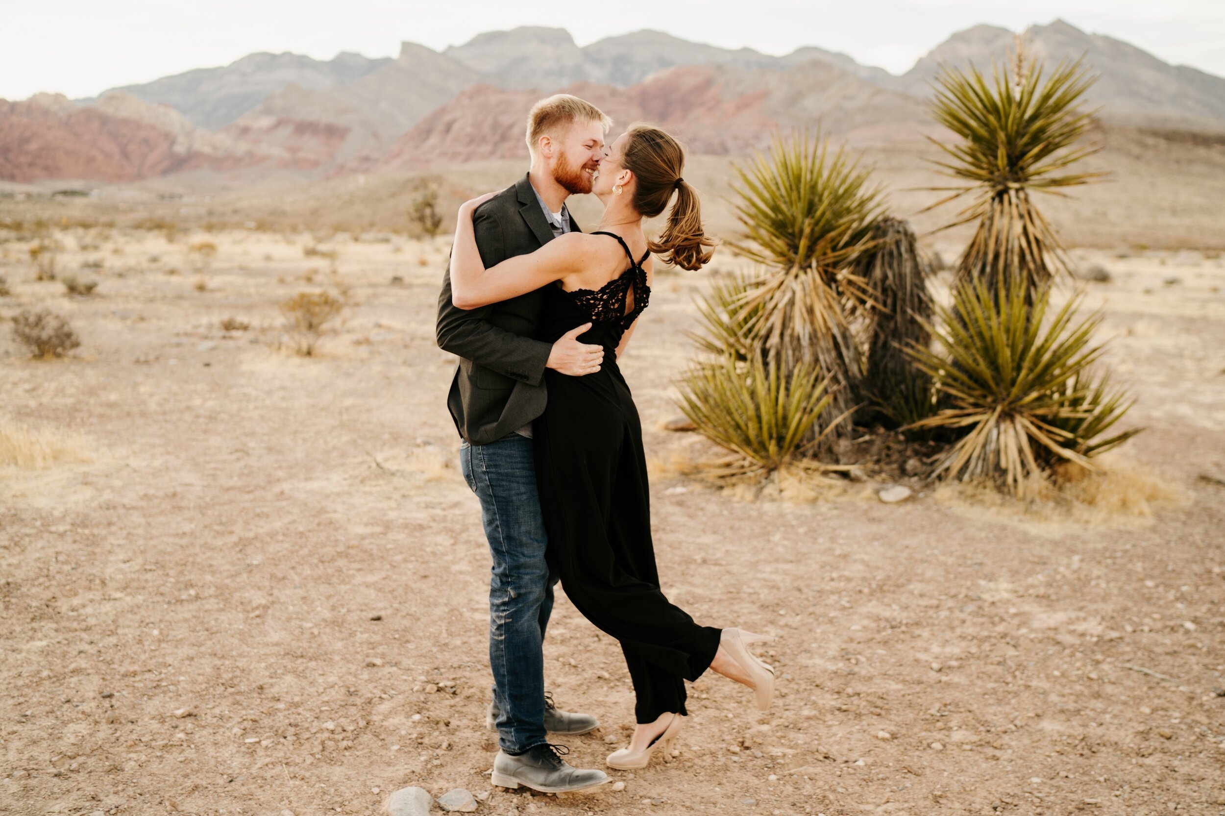 30_red-rock-canyon-engagement-session-nevada-98.jpg