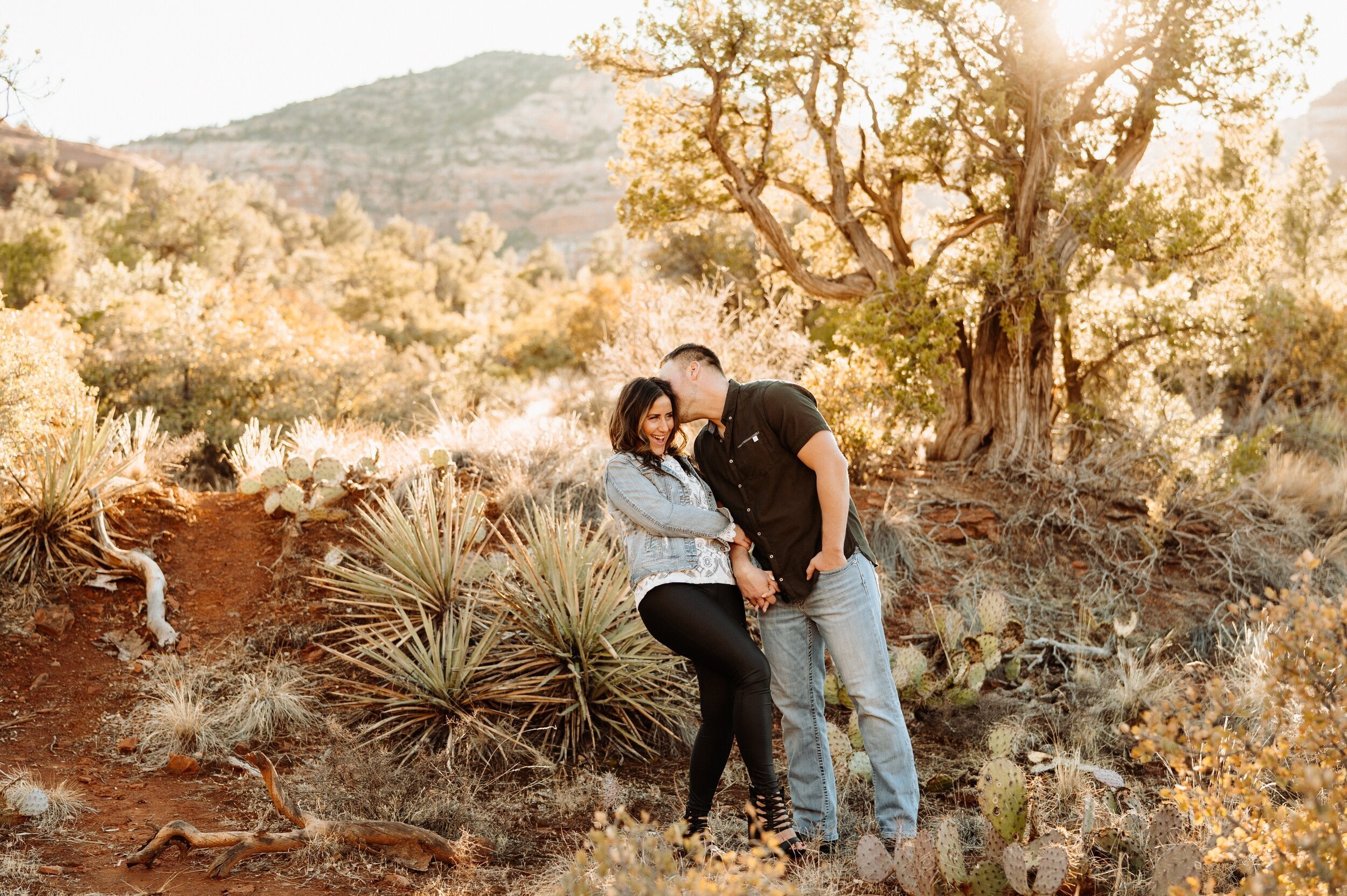 24_sedona-arizona-engagement-session-kayla-mitch-16_Sedona, Arizona engagement session at Bell Rock..jpg