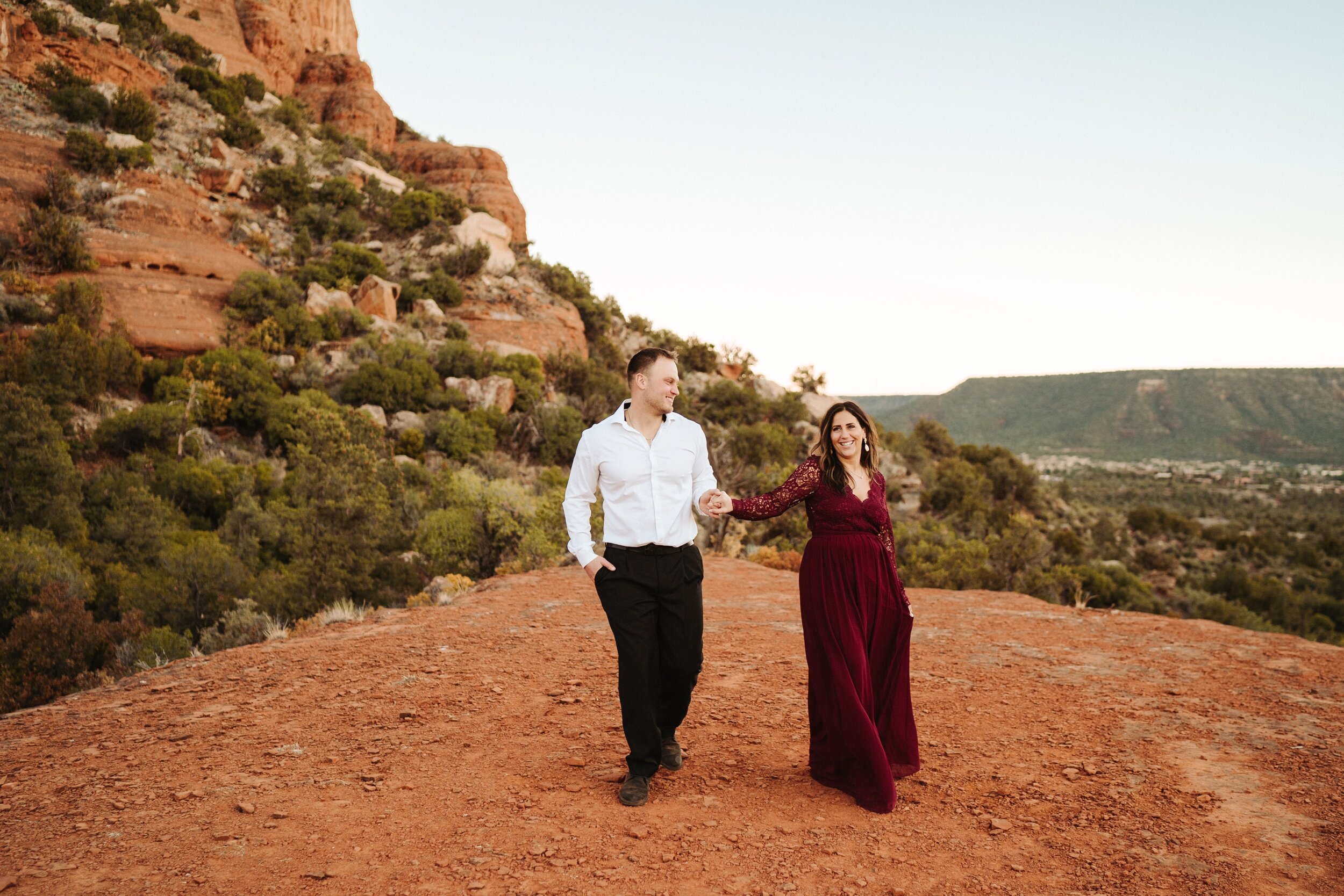 29_sedona-arizona-engagement-session-kayla-mitch-95_Sedona, Arizona engagement session at Bell Rock..jpg