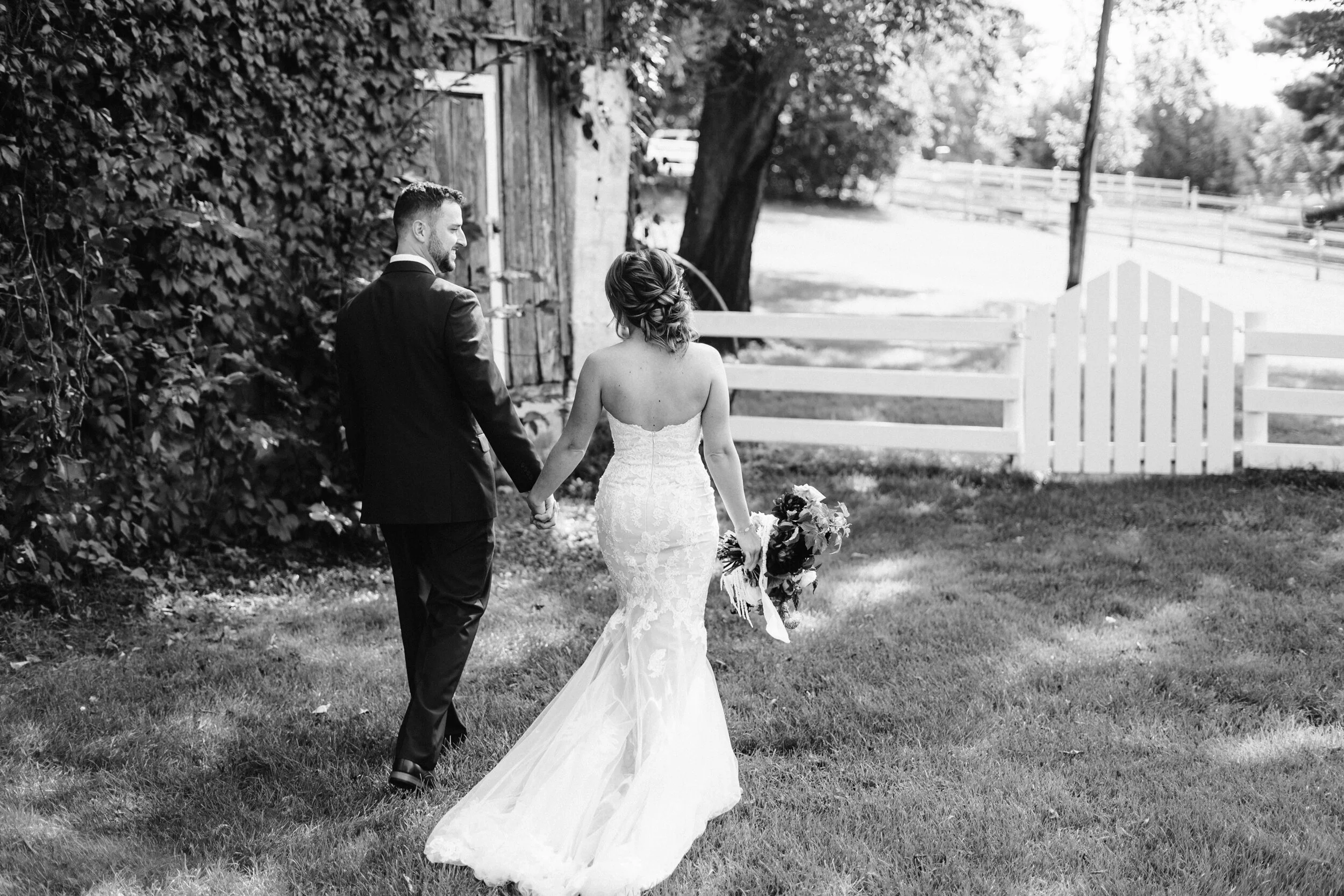 021_McNamara-Wedding-155_cottage_grove_minnesota_glen_hope_september_treehouse_wedding.jpg