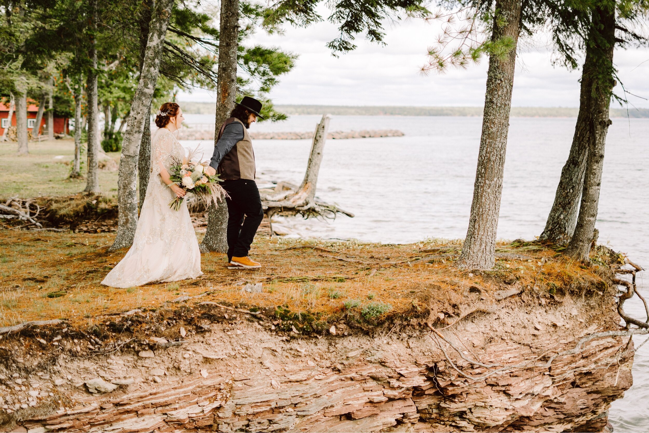 047_Bulthuis-Wedding-793_september_camp_boho_vintage_wedding_michigan.jpg