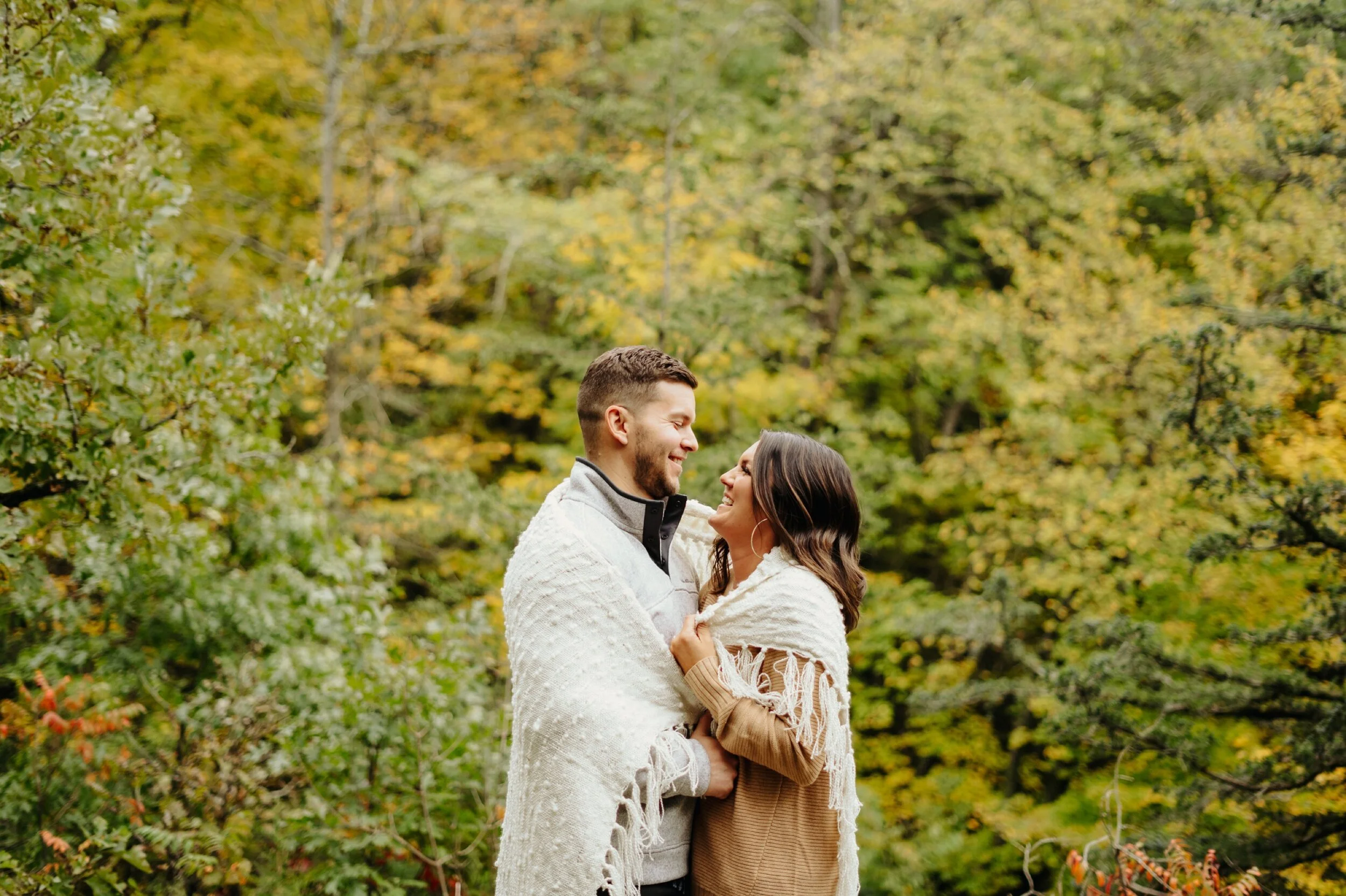 20_taylors-falls-engagement-session-interstate-park-mckenzie-josh-40.jpg