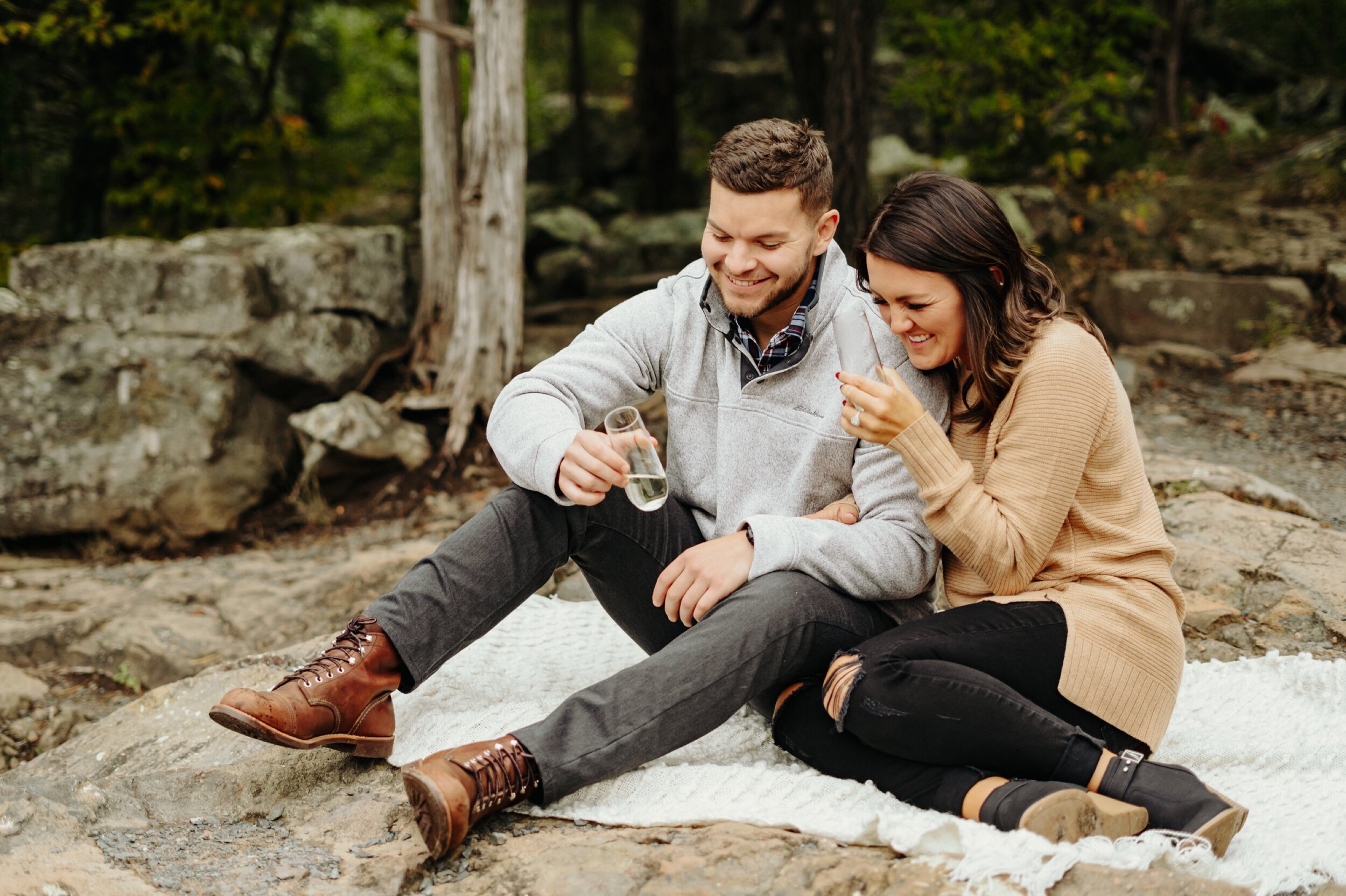 27_taylors-falls-engagement-session-interstate-park-mckenzie-josh-50.jpg