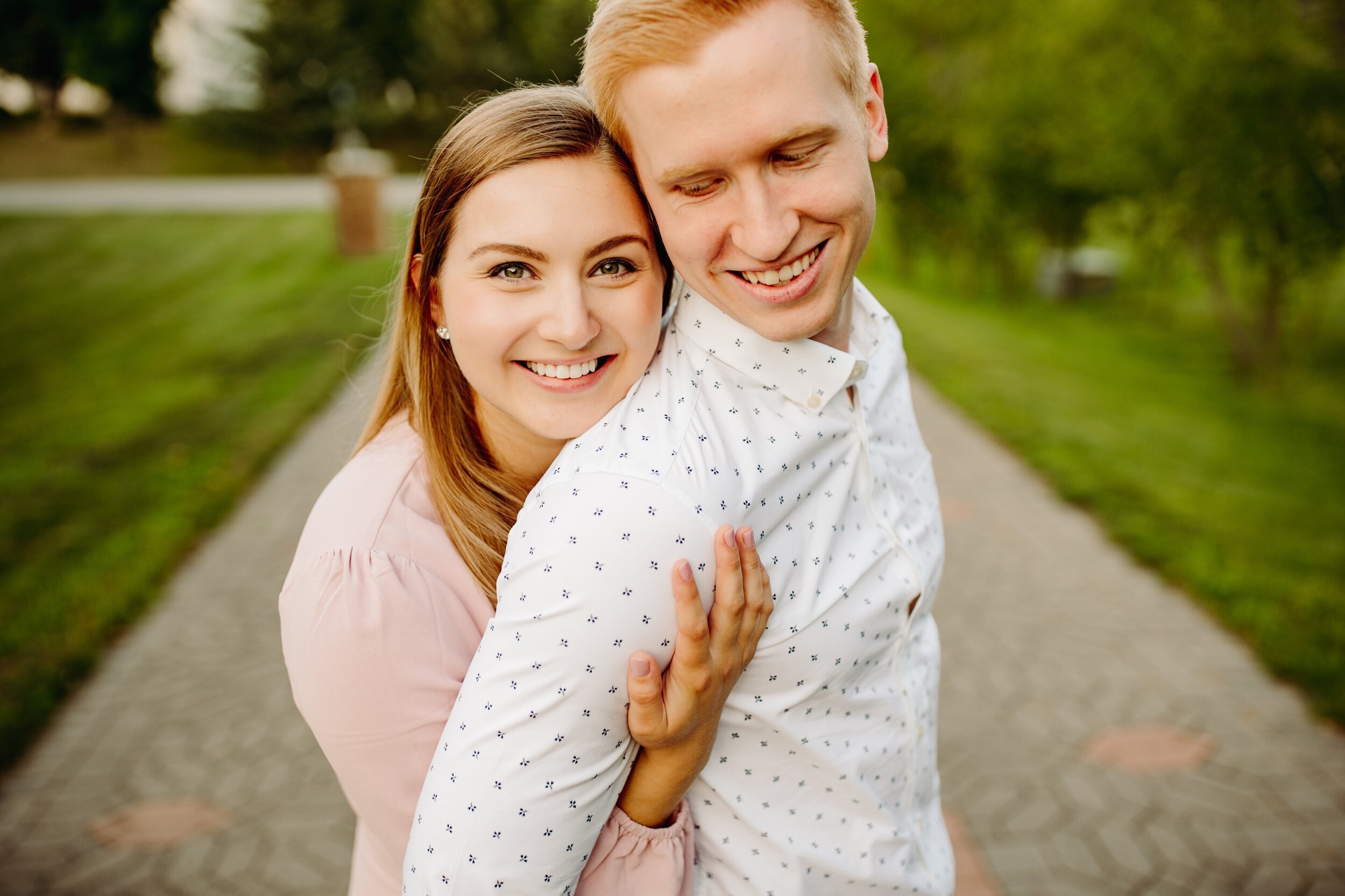 18_Shannon-Andreas-117_cloud_Saint_dog_Summer_Sunset_Engagement.jpg