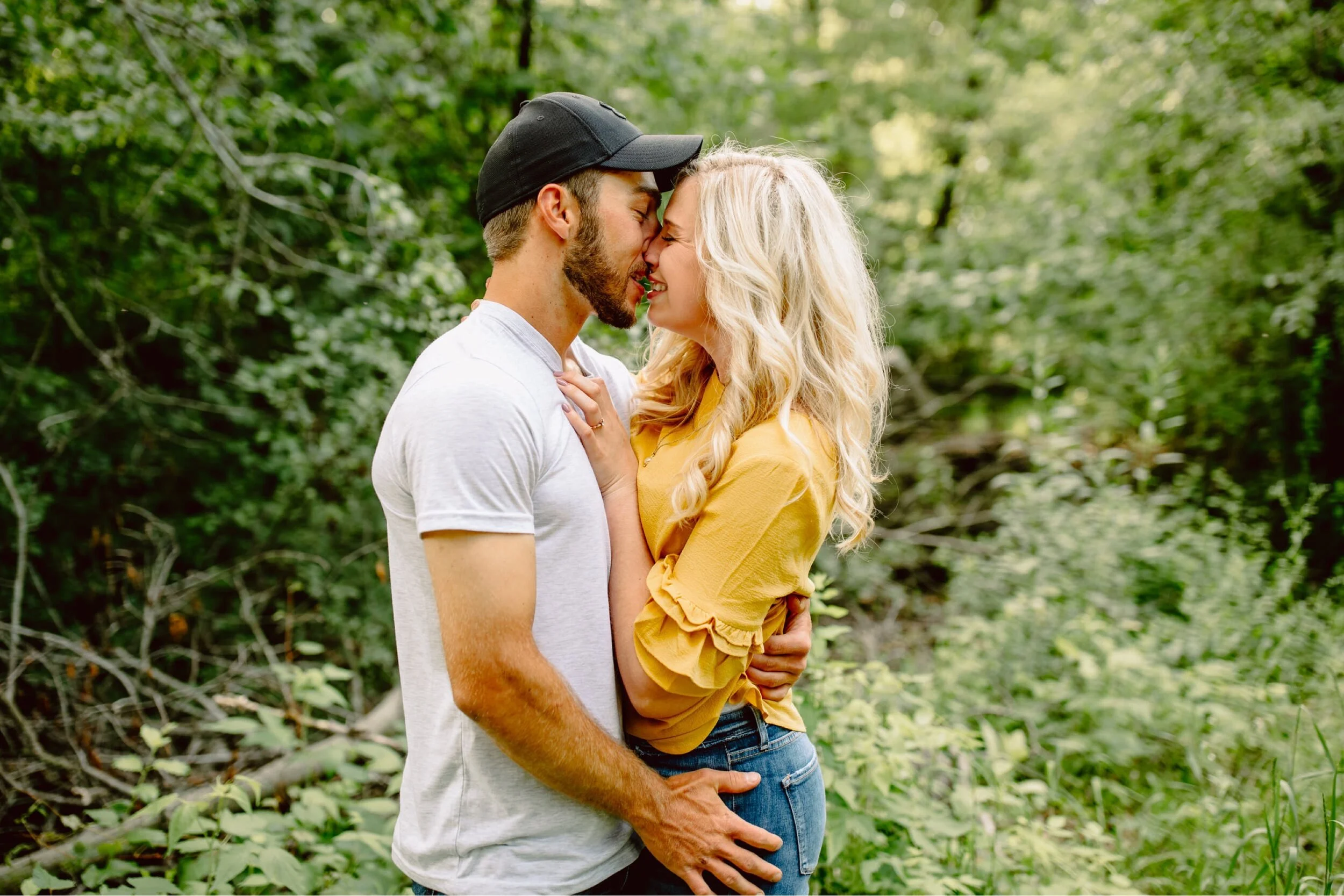 04_quarry-park-engagement-session-st-cloud-anika-nic-4_Engagement_tree_forest_water_quarry,_june.jpg