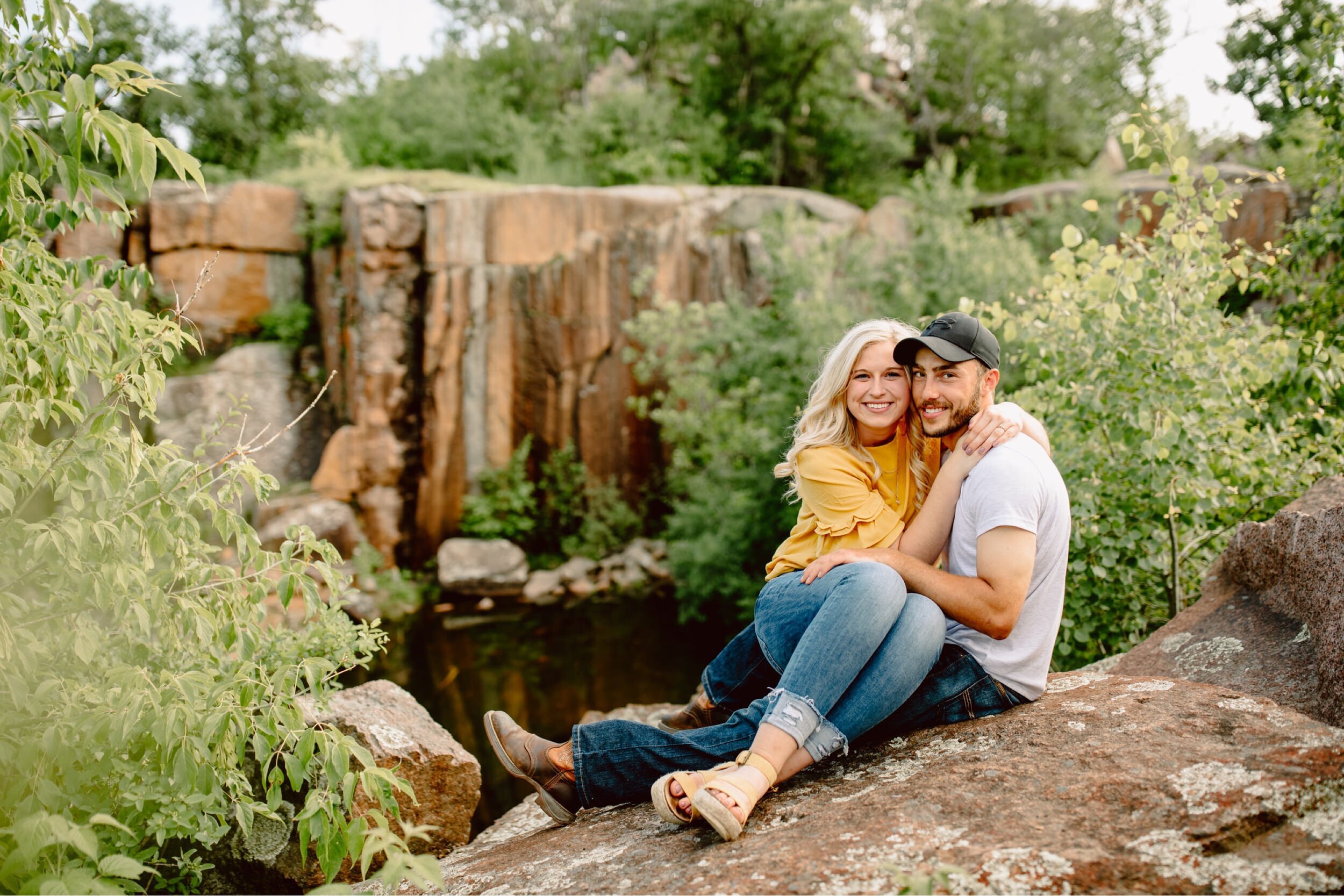 08_quarry-park-engagement-session-st-cloud-anika-nic-12_Engagement_tree_forest_water_quarry,_june.jpg