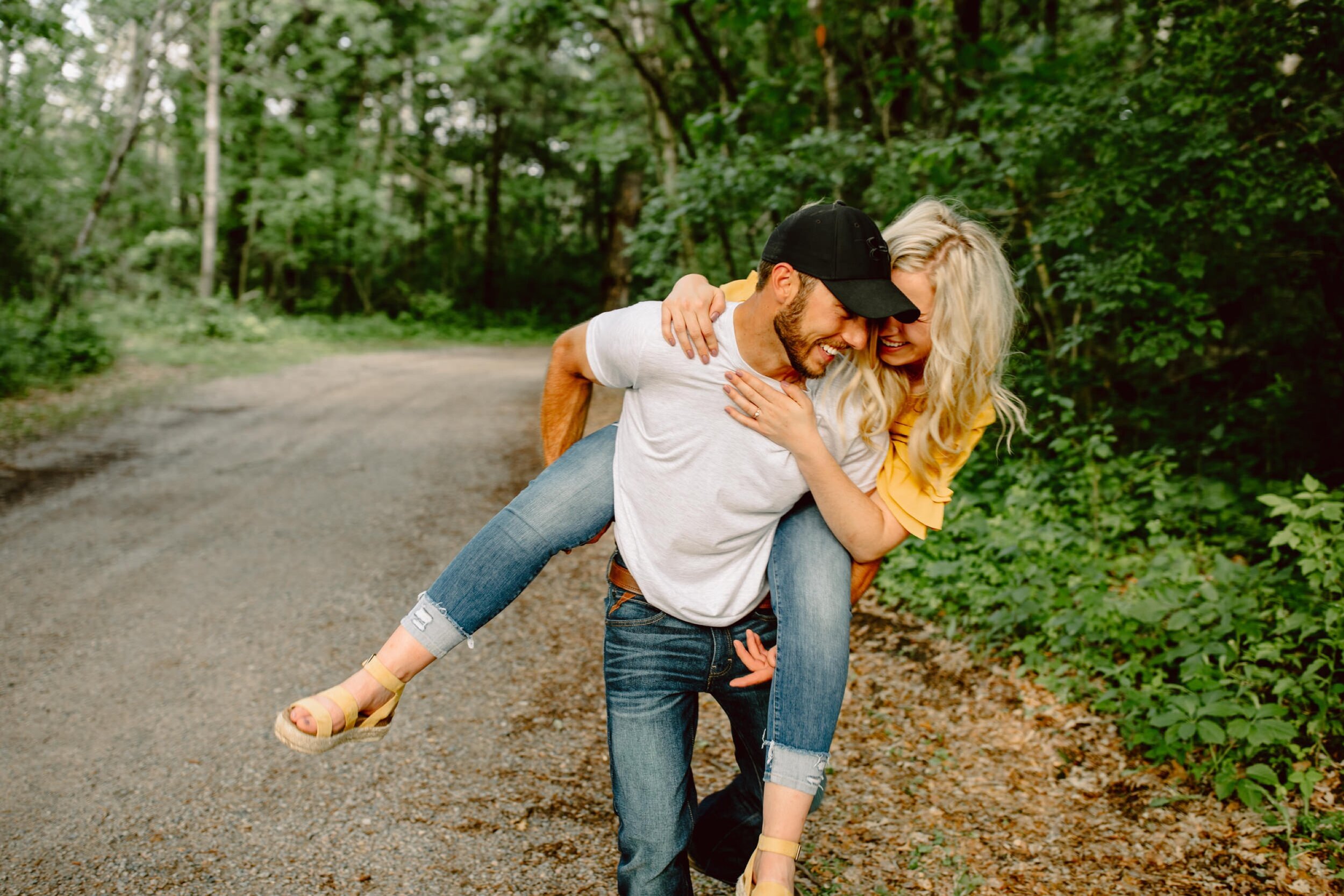 13_quarry-park-engagement-session-st-cloud-anika-nic-21_Engagement_tree_forest_water_quarry,_june.jpg