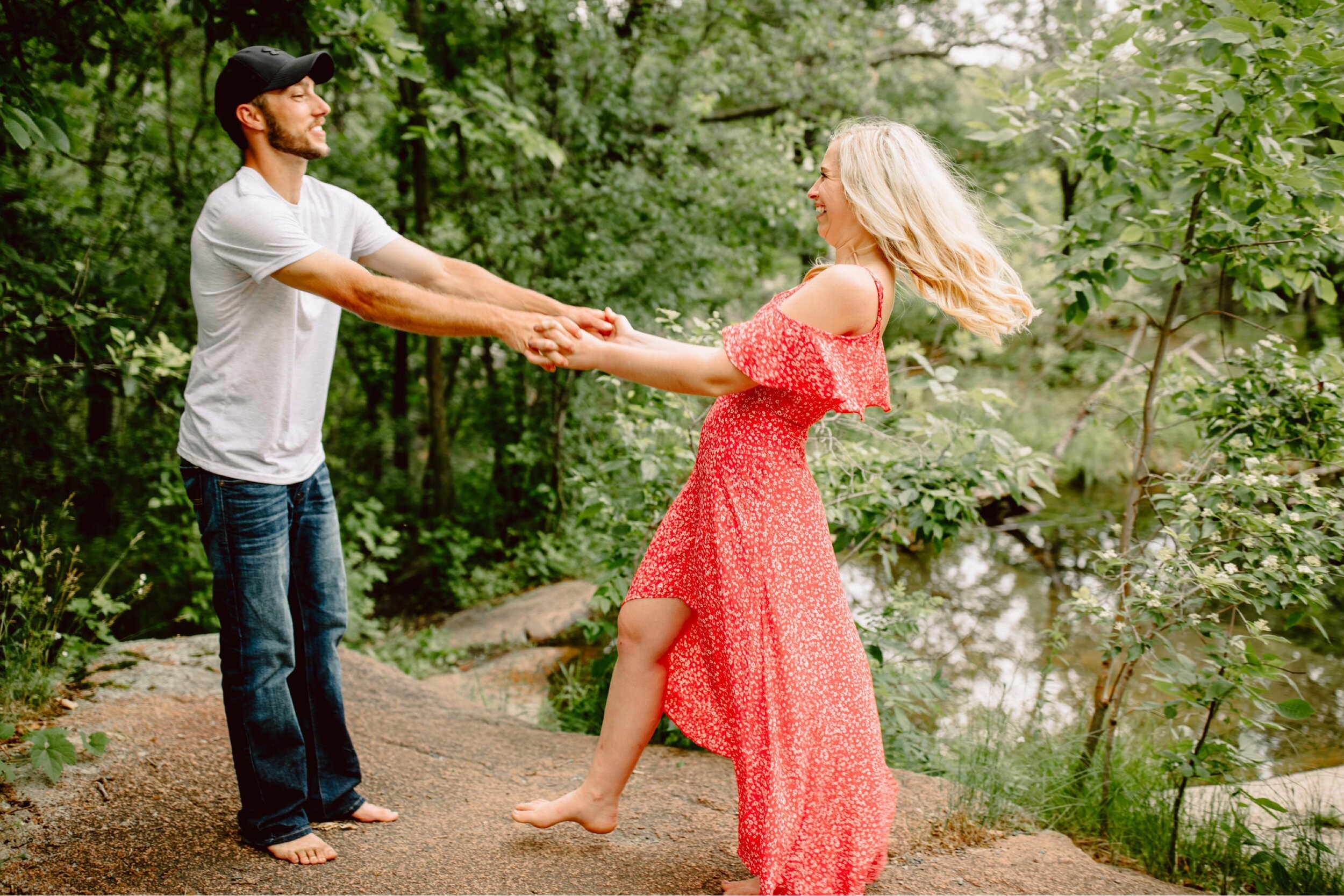 21_quarry-park-engagement-session-st-cloud-anika-nic-34_Engagement_tree_forest_water_quarry,_june.jpg