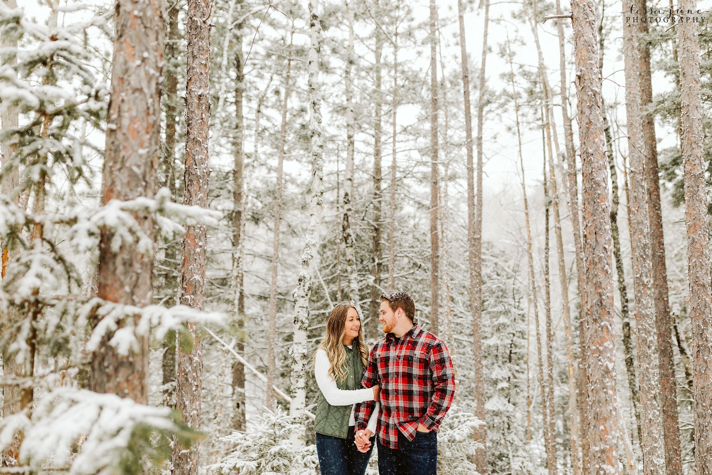 duluth-winter-engagement-forest-photos-during-snow-storm-13.jpg