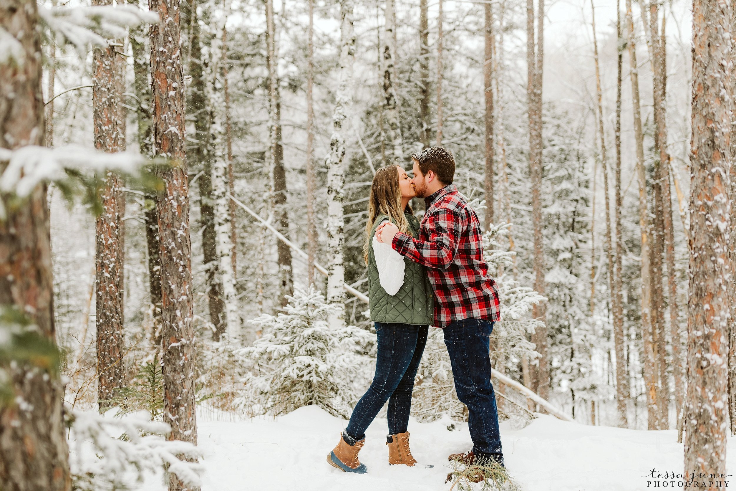 duluth-winter-engagement-forest-photos-during-snow-storm-10.jpg