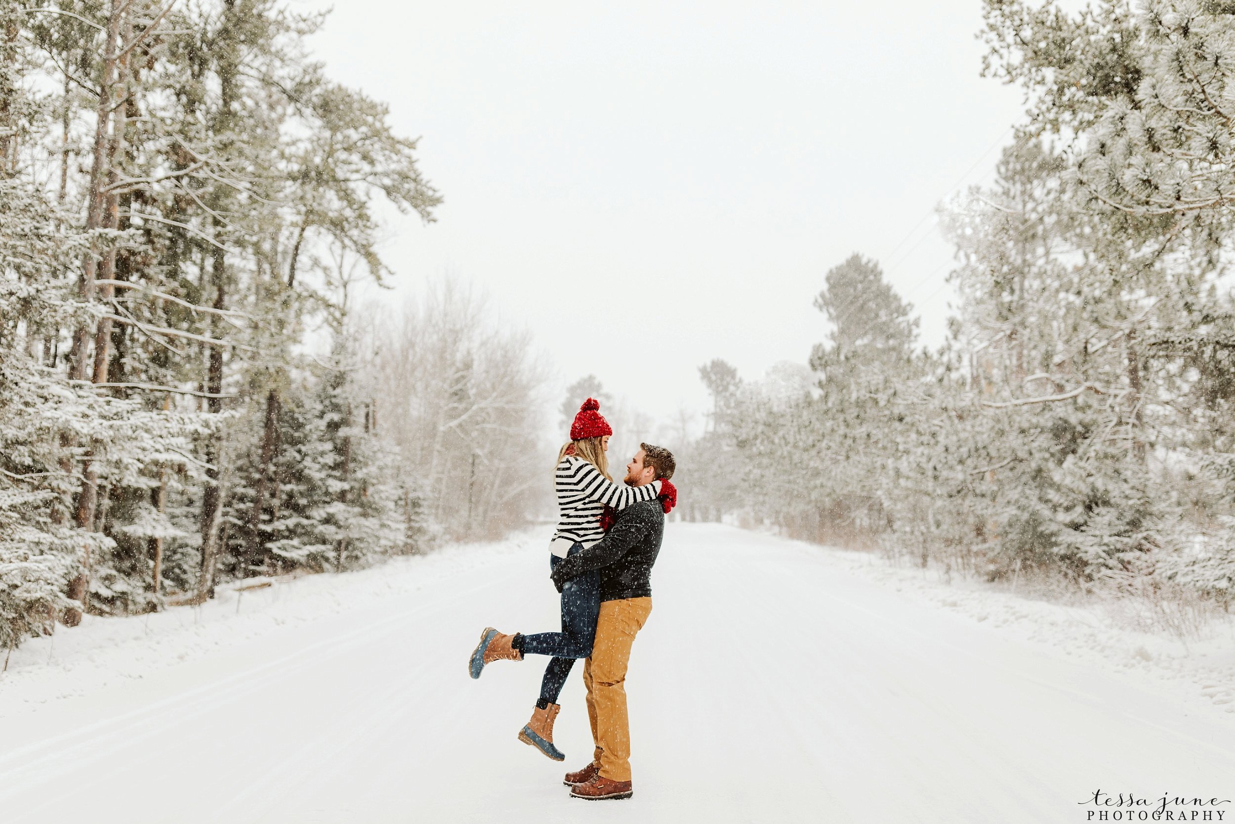 duluth-winter-engagement-forest-photos-during-snow-storm-37.jpg