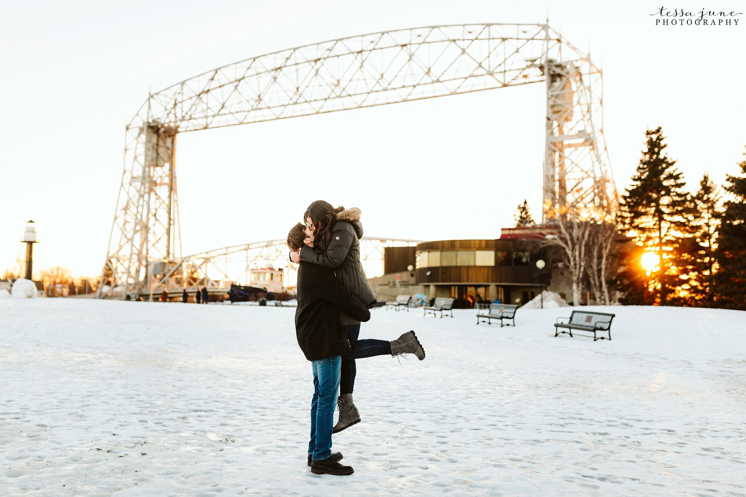 winter-duluth-engagement-at-park-pointe-snow-aly-alex-36.jpg