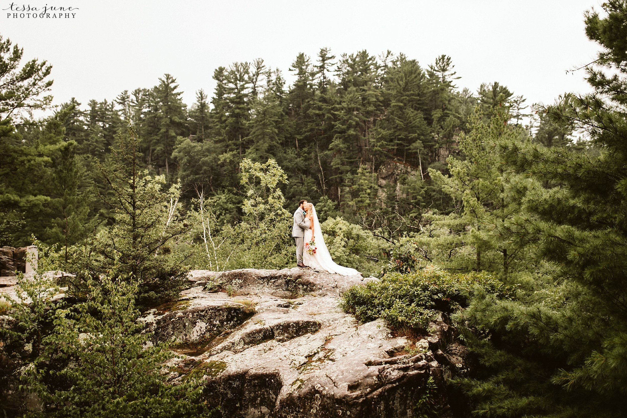 taylors-falls-rainy-elopement-wedding-interstate-state-park-25.jpg