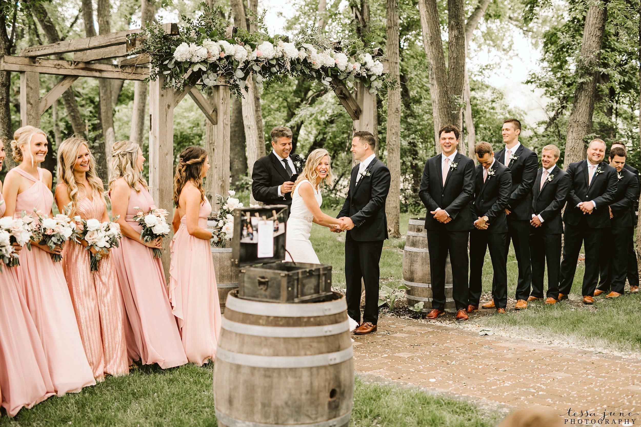 carlos-creek-winery-wedding-summer-pristine-floral-blush-pink-navy-alexandria-minnesota-121.jpg