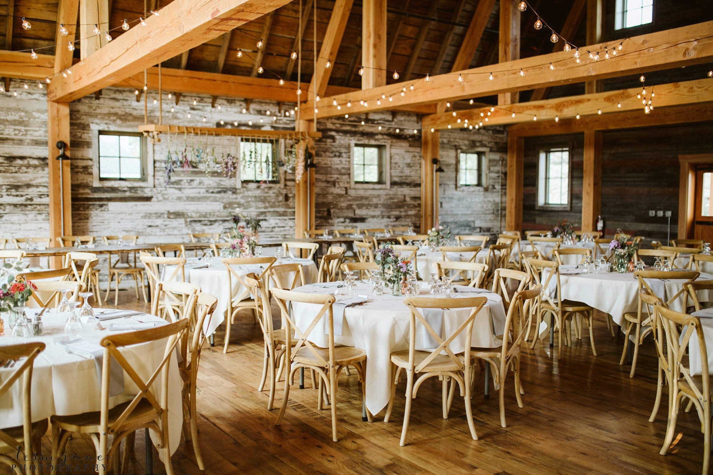 gathered-oaks-barn-wedding-alexandria-minnesota-125.jpg