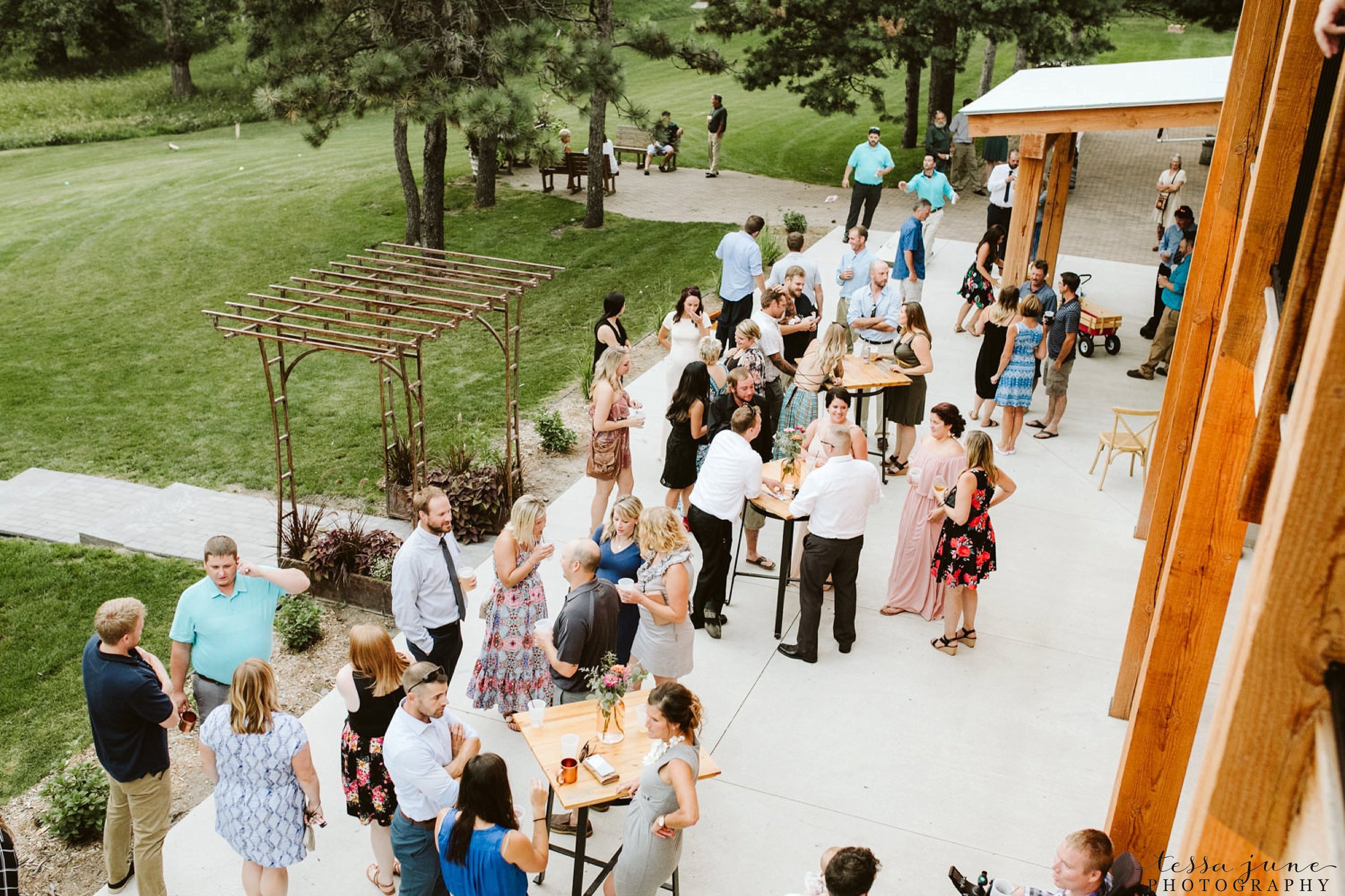 gathered-oaks-barn-wedding-alexandria-minnesota-190.jpg