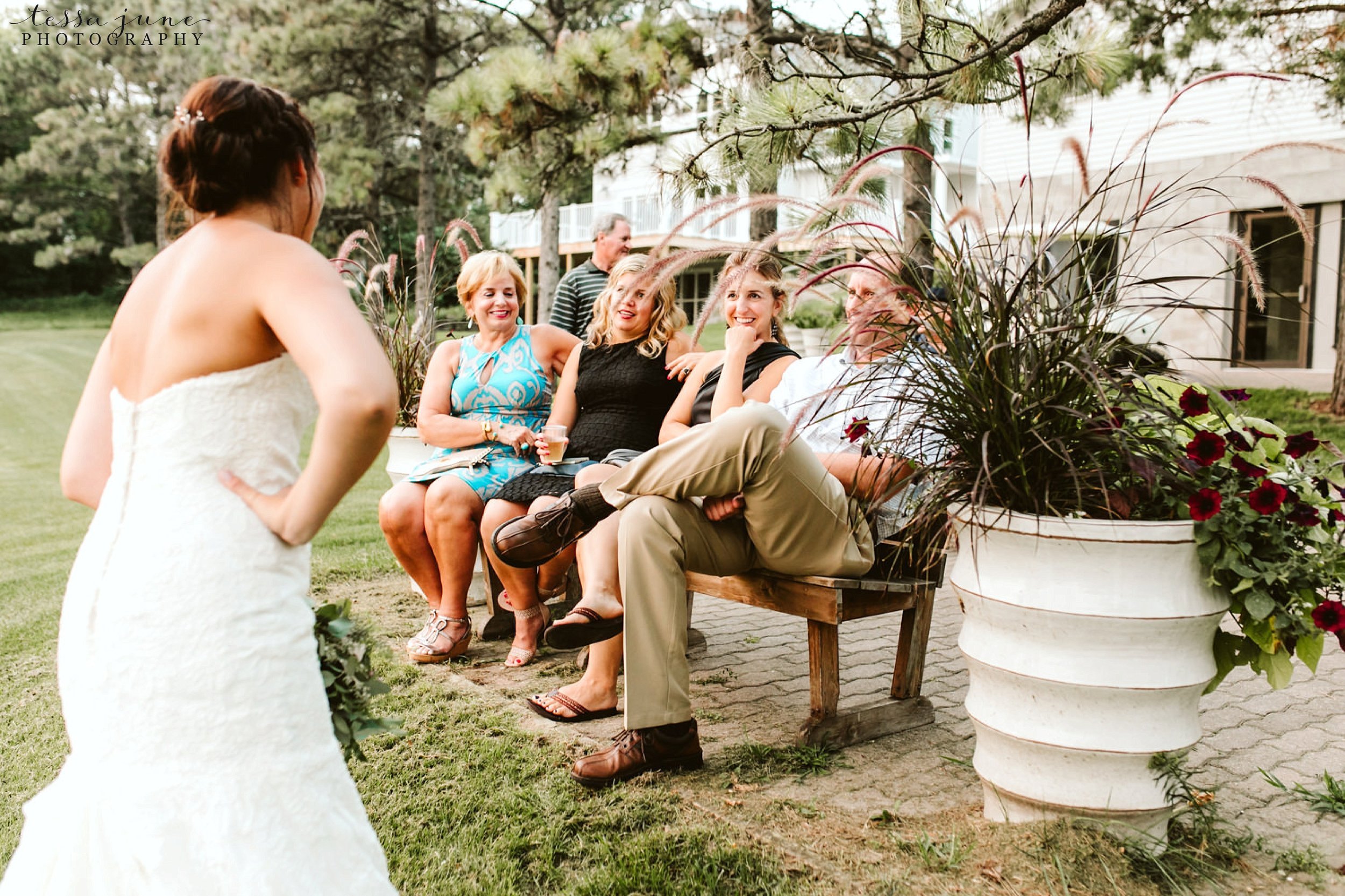 gathered-oaks-barn-wedding-alexandria-minnesota-195.jpg