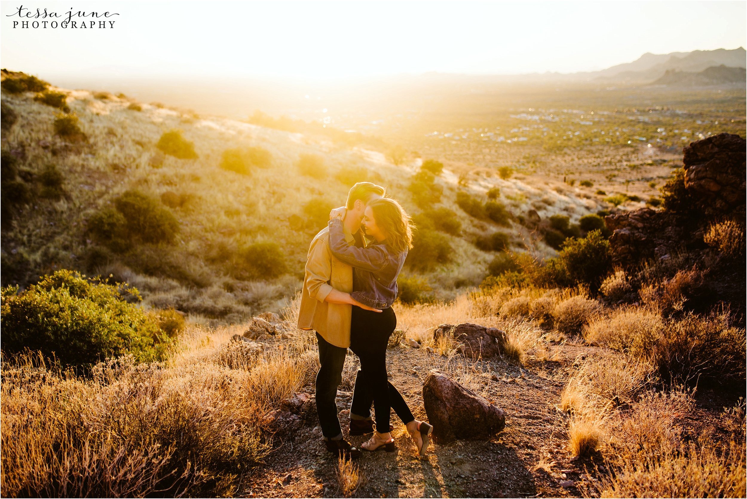 lost-dutchman-state-park-engagement-arizona-destination-photographer-phoenix-11.jpg