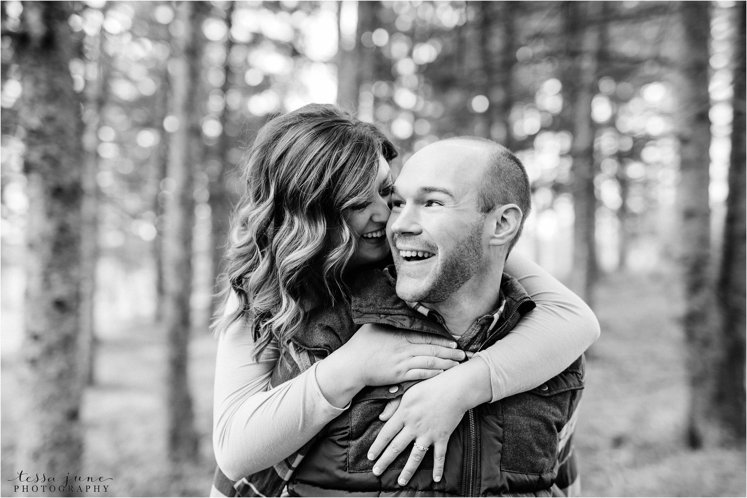 hansen-tree-farm-engagement-session-st-cloud-photographer-9.jpg